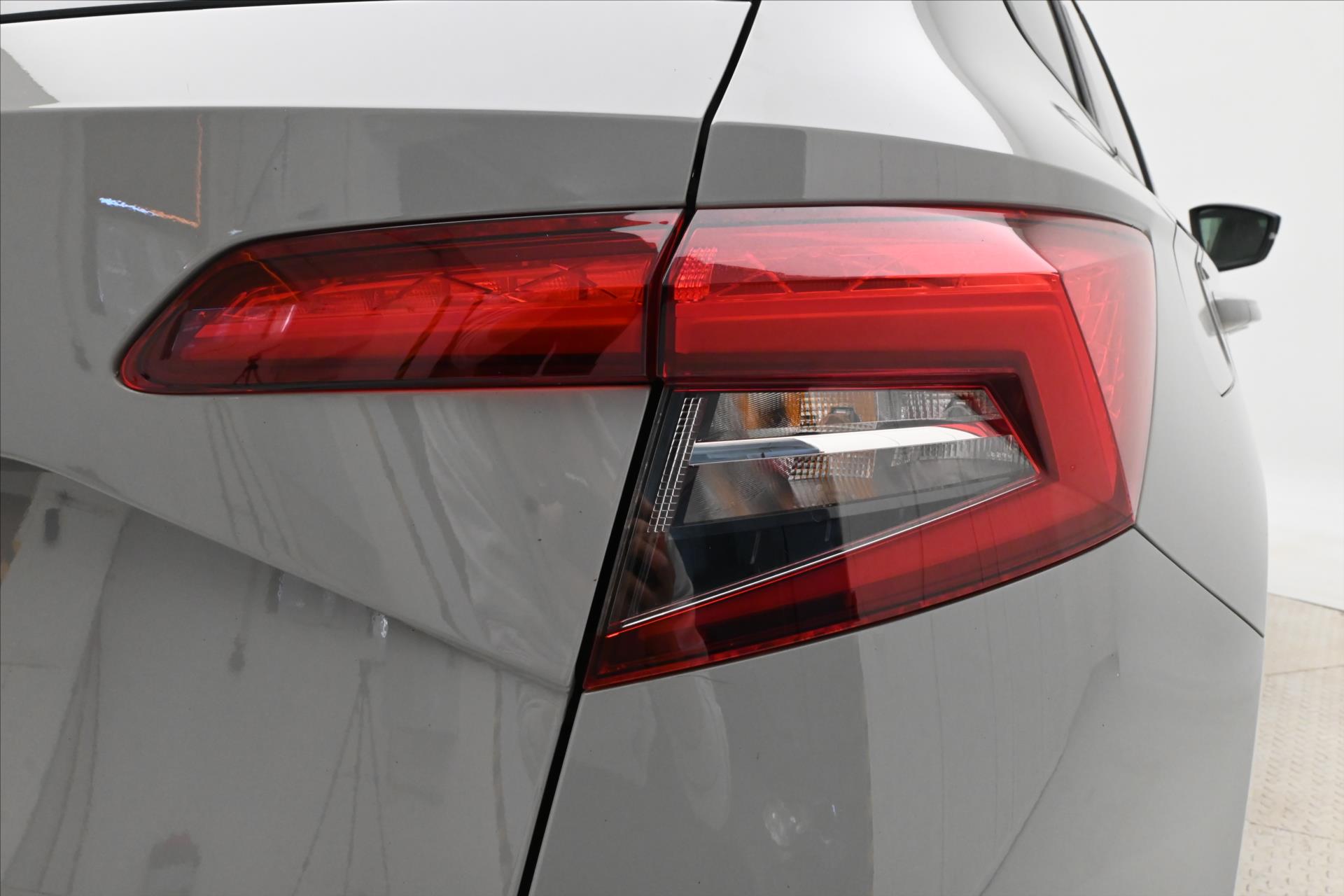 Hlavní fotografie vozu Škoda Karoq 1,5 TSI 110 kW SPORTLINE Záruka až 5 let (30)