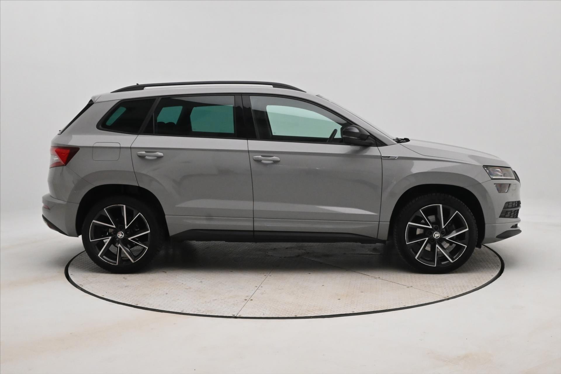 Hlavní fotografie vozu Škoda Karoq 1,5 TSI 110 kW SPORTLINE Záruka až 5 let (4)