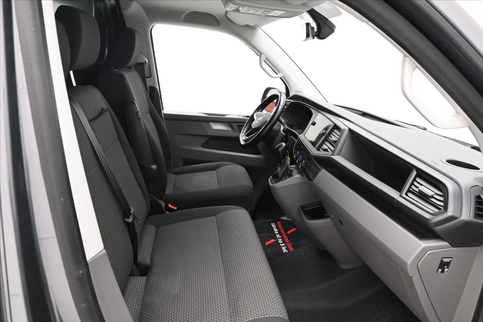 Hlavní fotografie vozu Volkswagen Transporter 2,0 TDI 110 kW DSG LONG Záruka až 5 let (14)