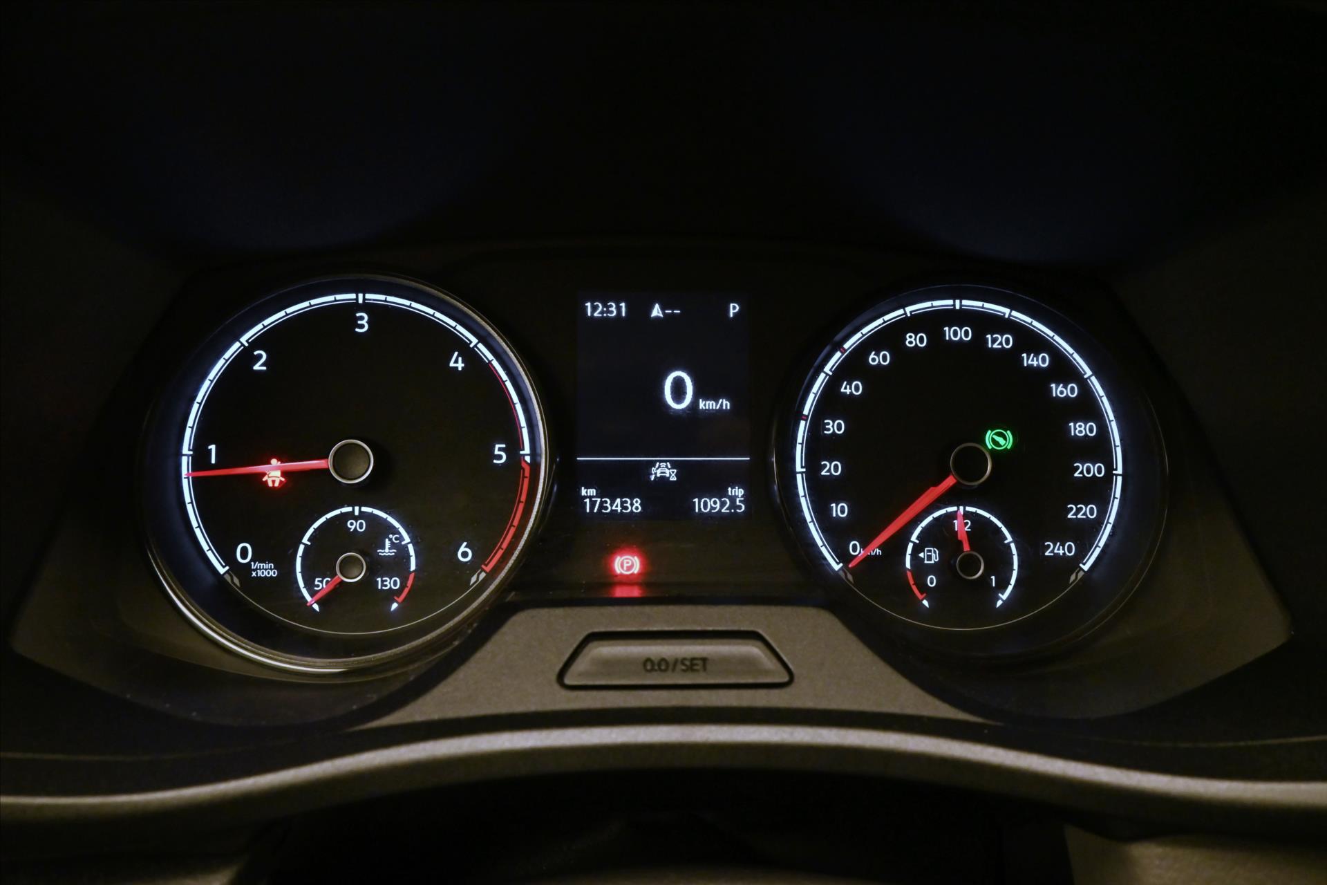 Hlavní fotografie vozu Volkswagen Transporter 2,0 TDI 110 kW DSG LONG Záruka až 5 let (16)