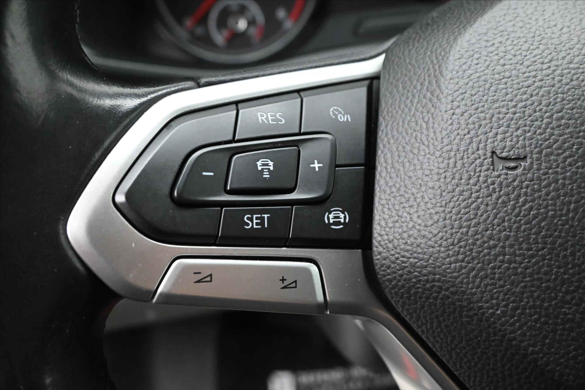 Hlavní fotografie vozu Volkswagen Transporter 2,0 TDI 110 kW DSG LONG Záruka až 5 let (23)