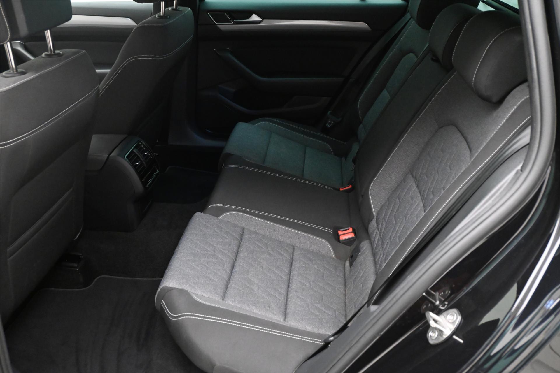 Hlavní fotografie vozu Volkswagen Passat 2,0 TDI 110 KW Business Záruka až 5 let (14)