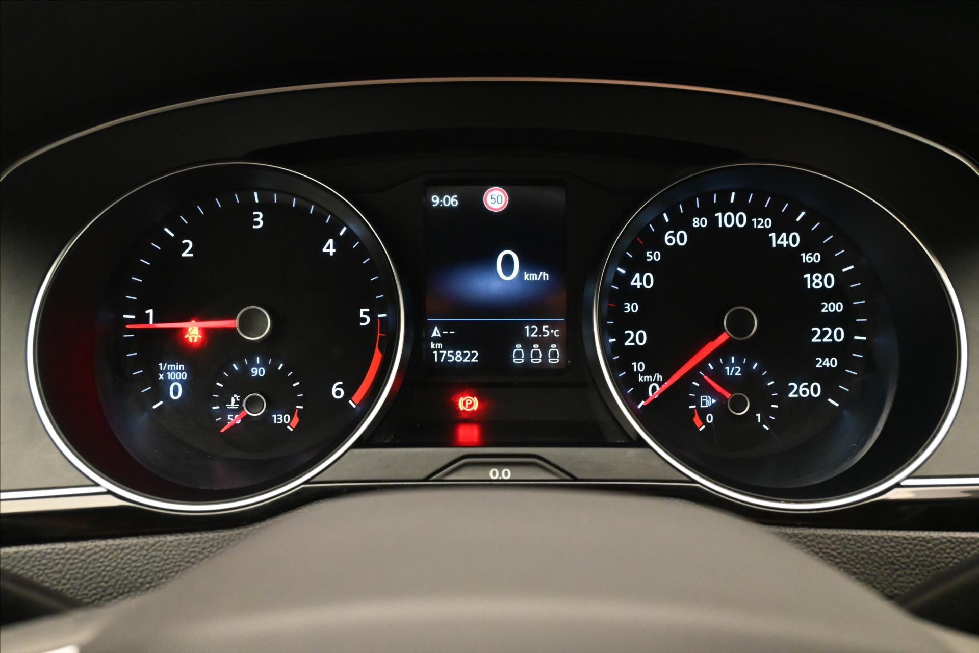 Hlavní fotografie vozu Volkswagen Passat 2,0 TDI 110 KW Business Záruka až 5 let (16)