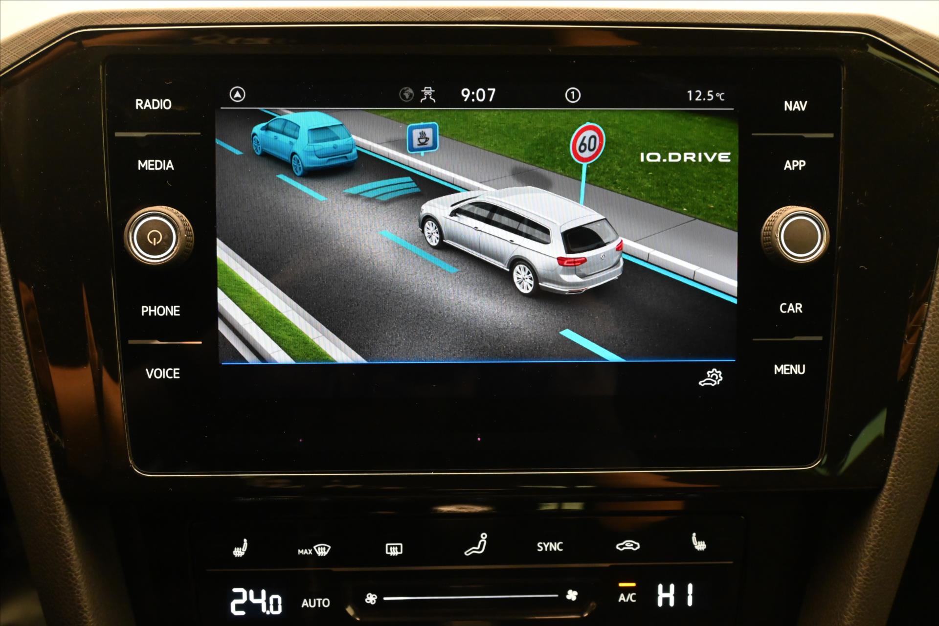 Hlavní fotografie vozu Volkswagen Passat 2,0 TDI 110 KW Business Záruka až 5 let (19)