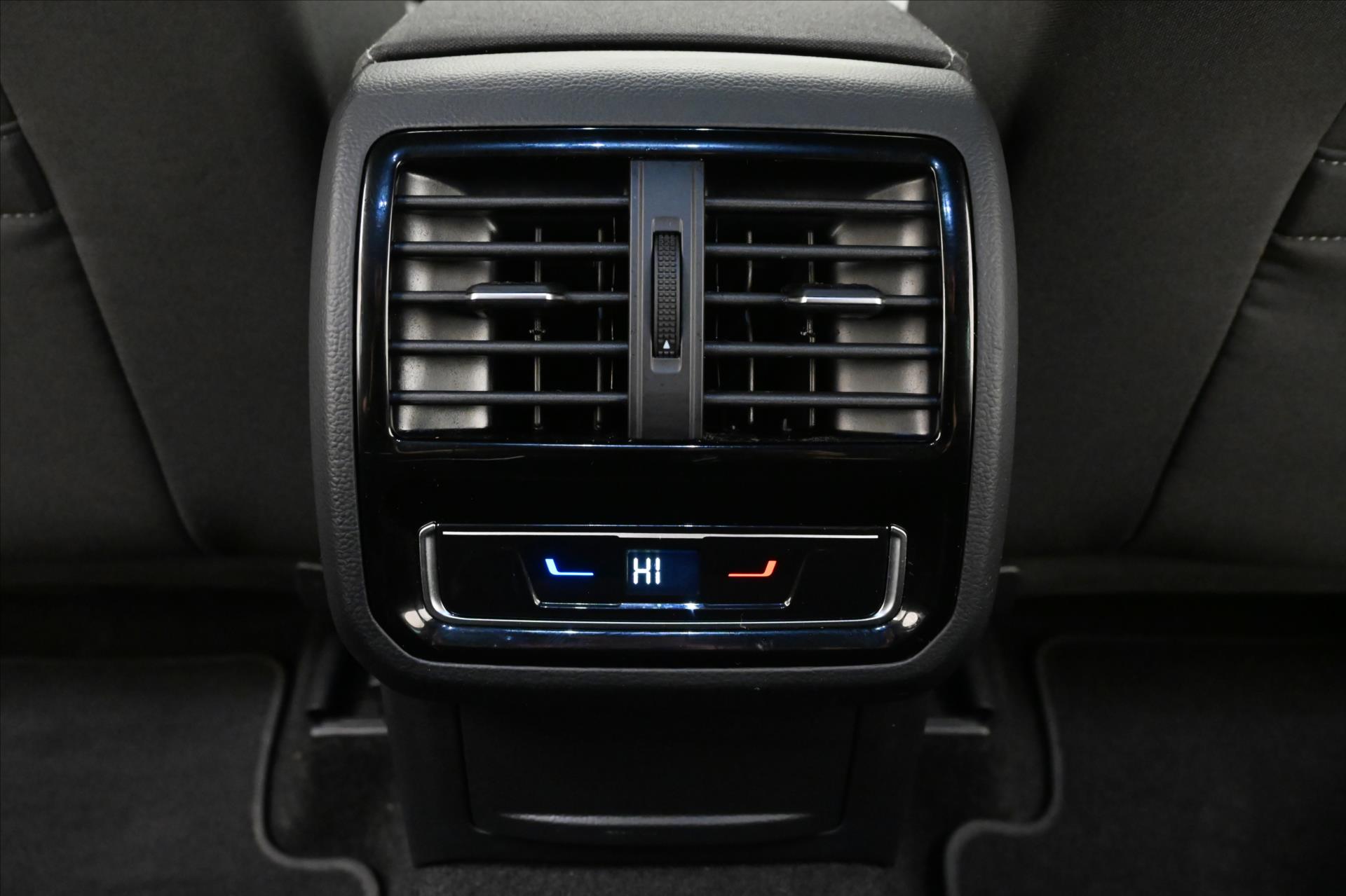 Hlavní fotografie vozu Volkswagen Passat 2,0 TDI 110 KW Business Záruka až 5 let (22)