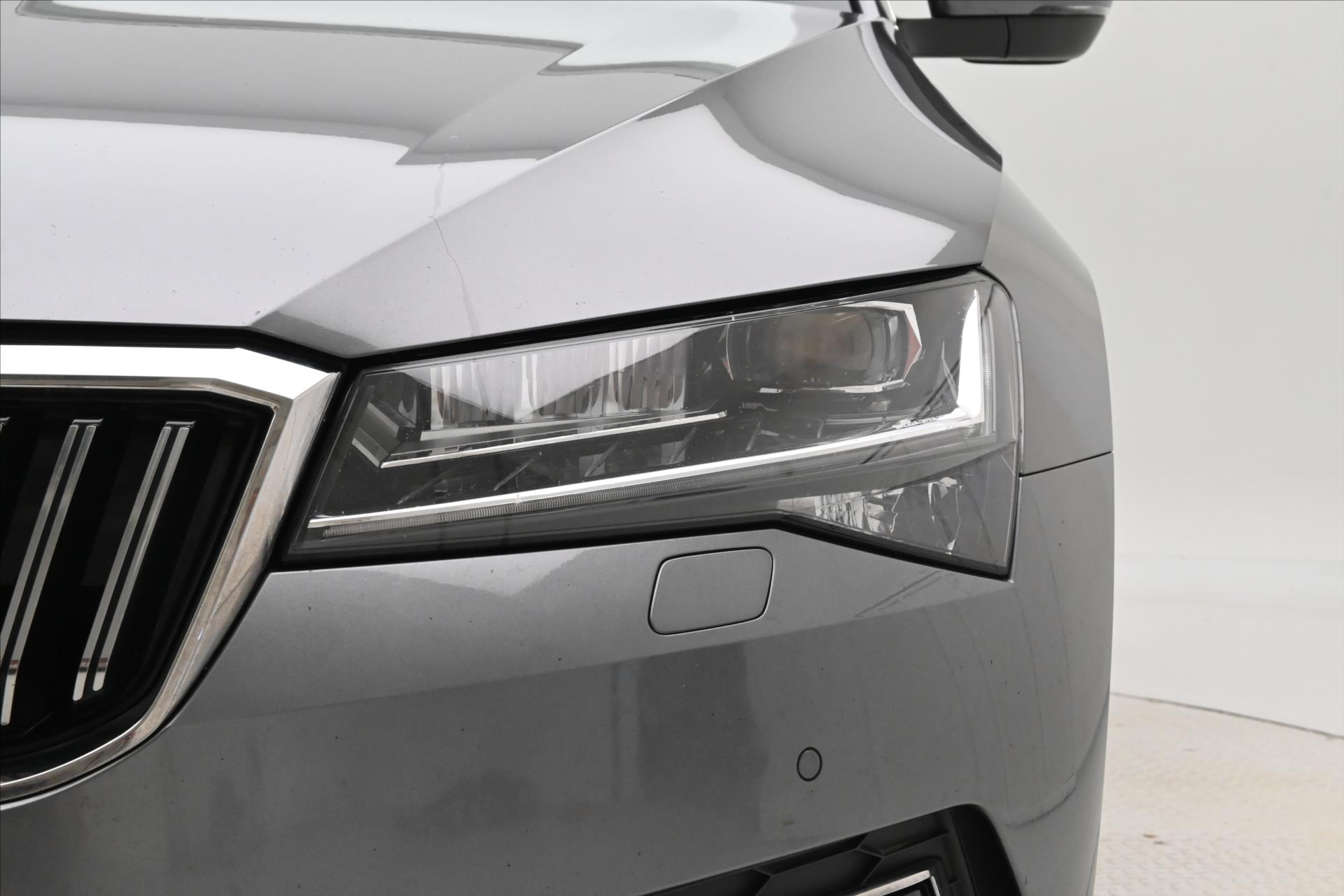 Hlavní fotografie vozu Škoda Superb 2,0 TDI 147 kW DSG STYLE Záruka až 5 let (30)