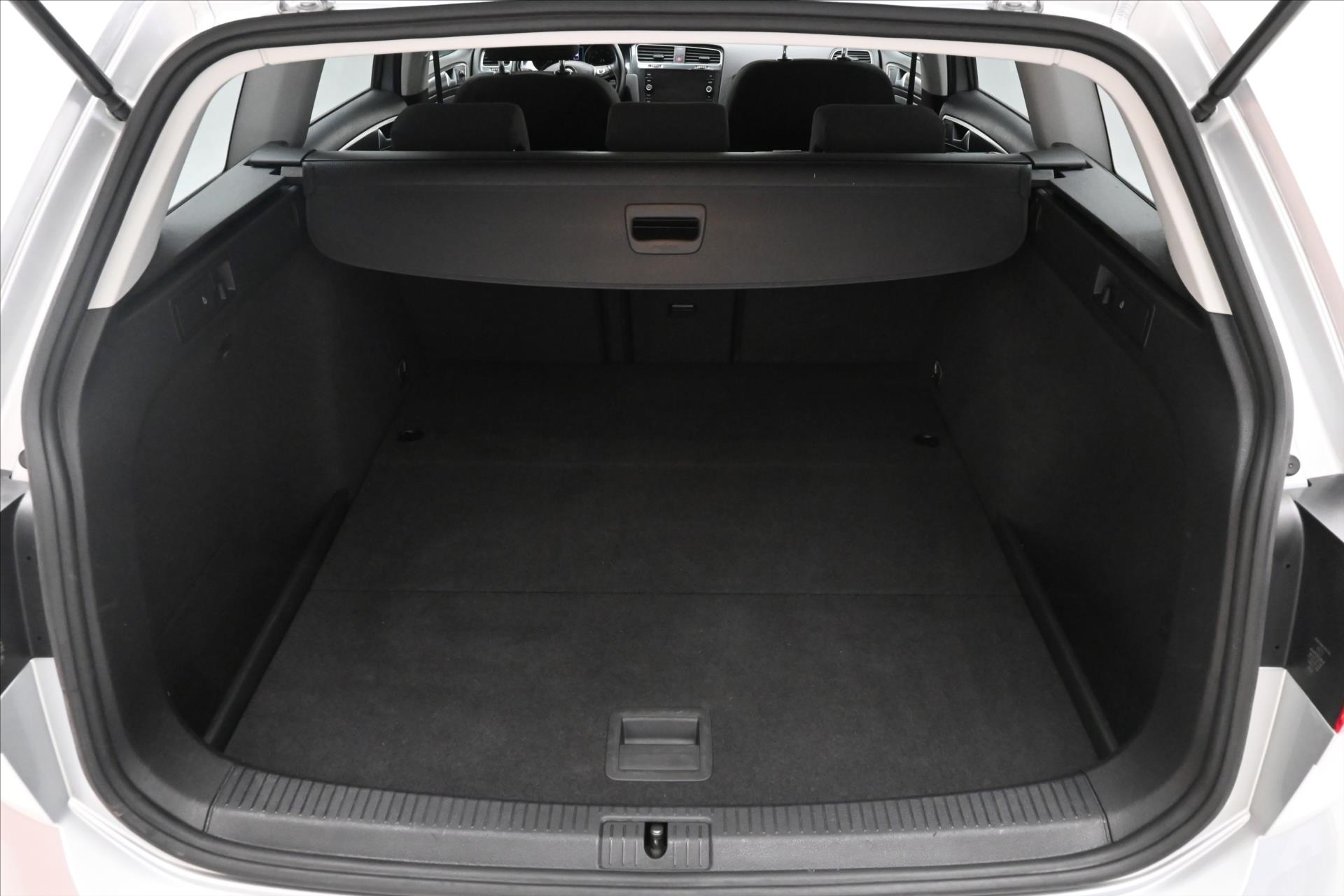 Main photo of the car Volkswagen Golf 2.0 TDI 110 KW DSG COMFORTLINE Warranty up to 5 years (10)