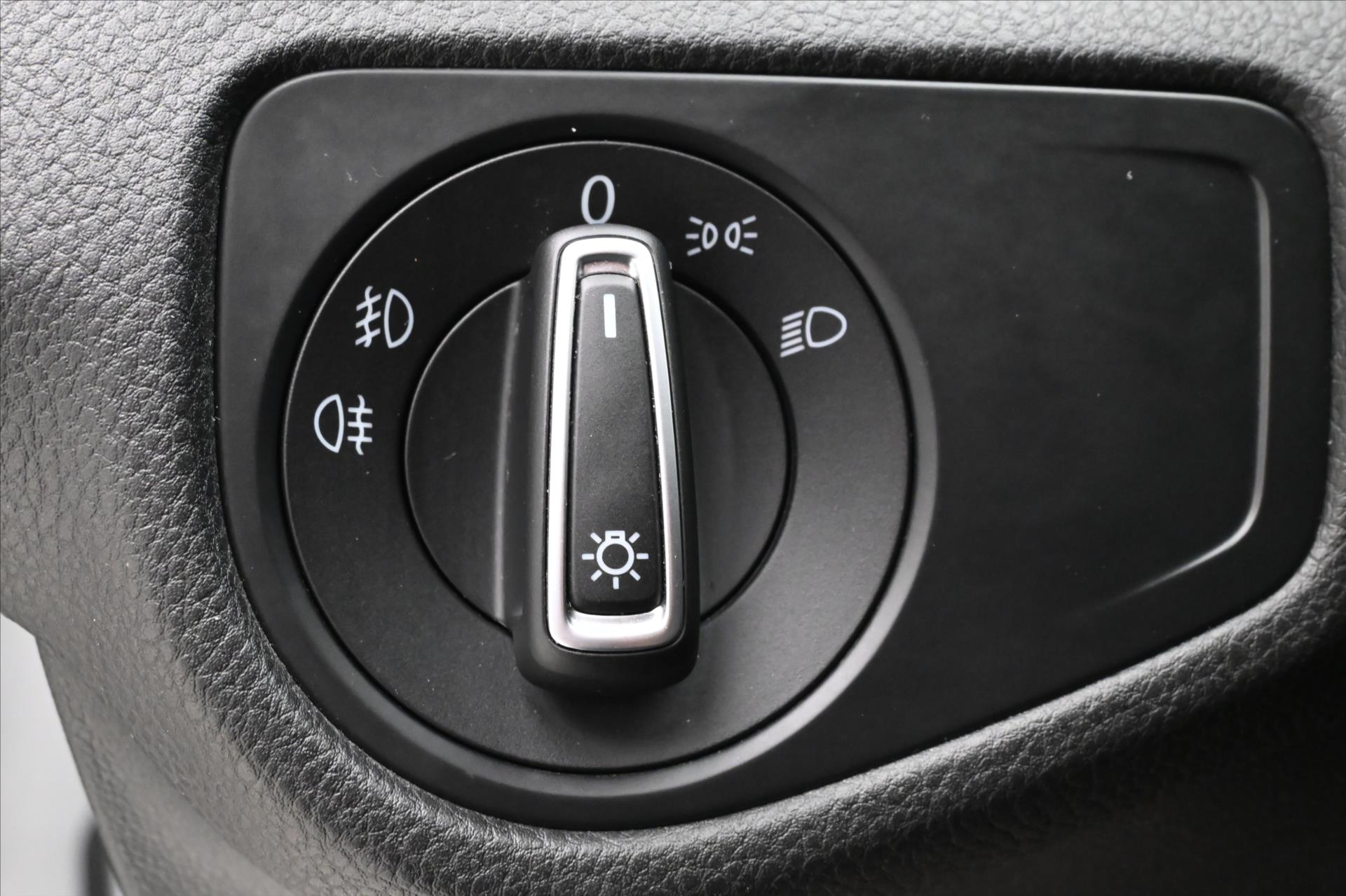 Main photo of the car Volkswagen Golf 2.0 TDI 110 KW DSG COMFORTLINE Warranty up to 5 years (25)