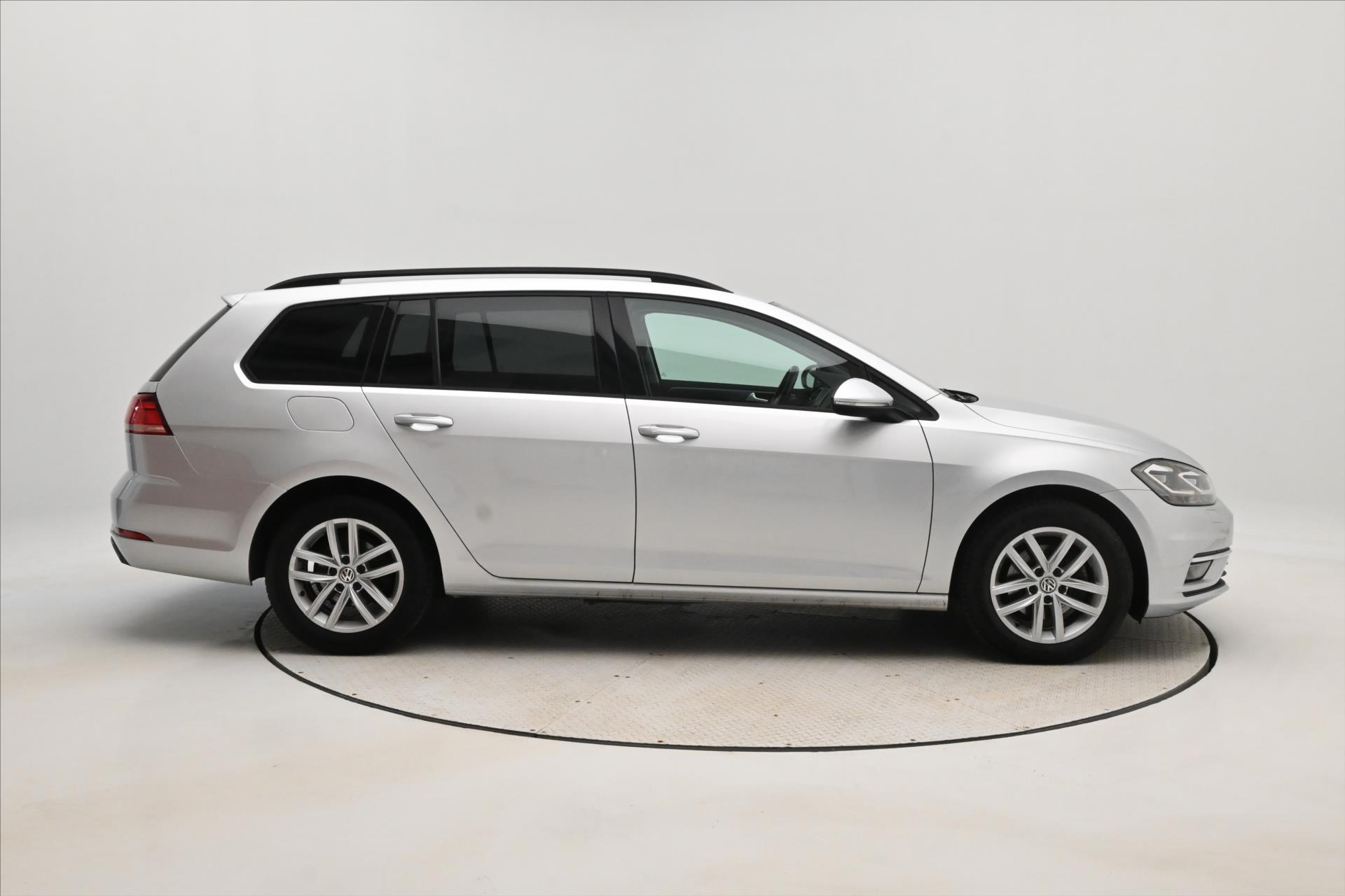 Main photo of the car Volkswagen Golf 2.0 TDI 110 KW DSG COMFORTLINE Warranty up to 5 years (4)