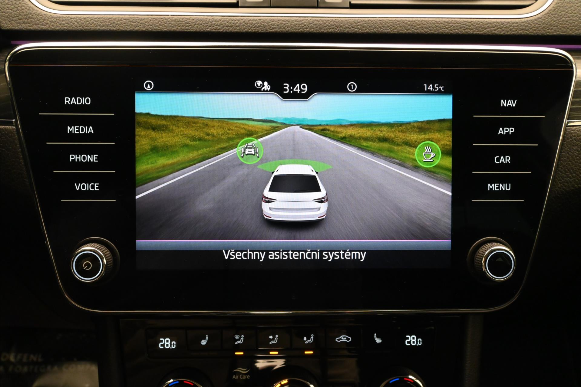 Hlavní fotografie vozu Škoda Superb 2,0 TDi 110kW DSG STYLE Záruka až 5 let (19)