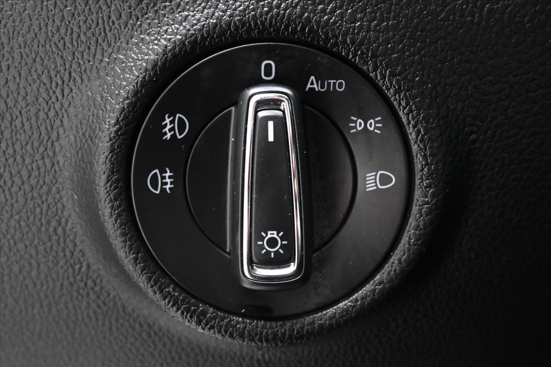 Hlavní fotografie vozu Škoda Superb 2,0 TDi 110kW DSG STYLE Záruka až 5 let (25)