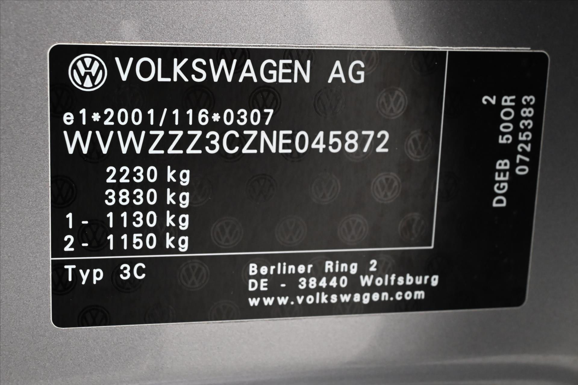 Hlavní fotografie vozu Volkswagen Passat 1,4 TSI GTE 160 kW DSG Highline Záruka až 5 let (12)