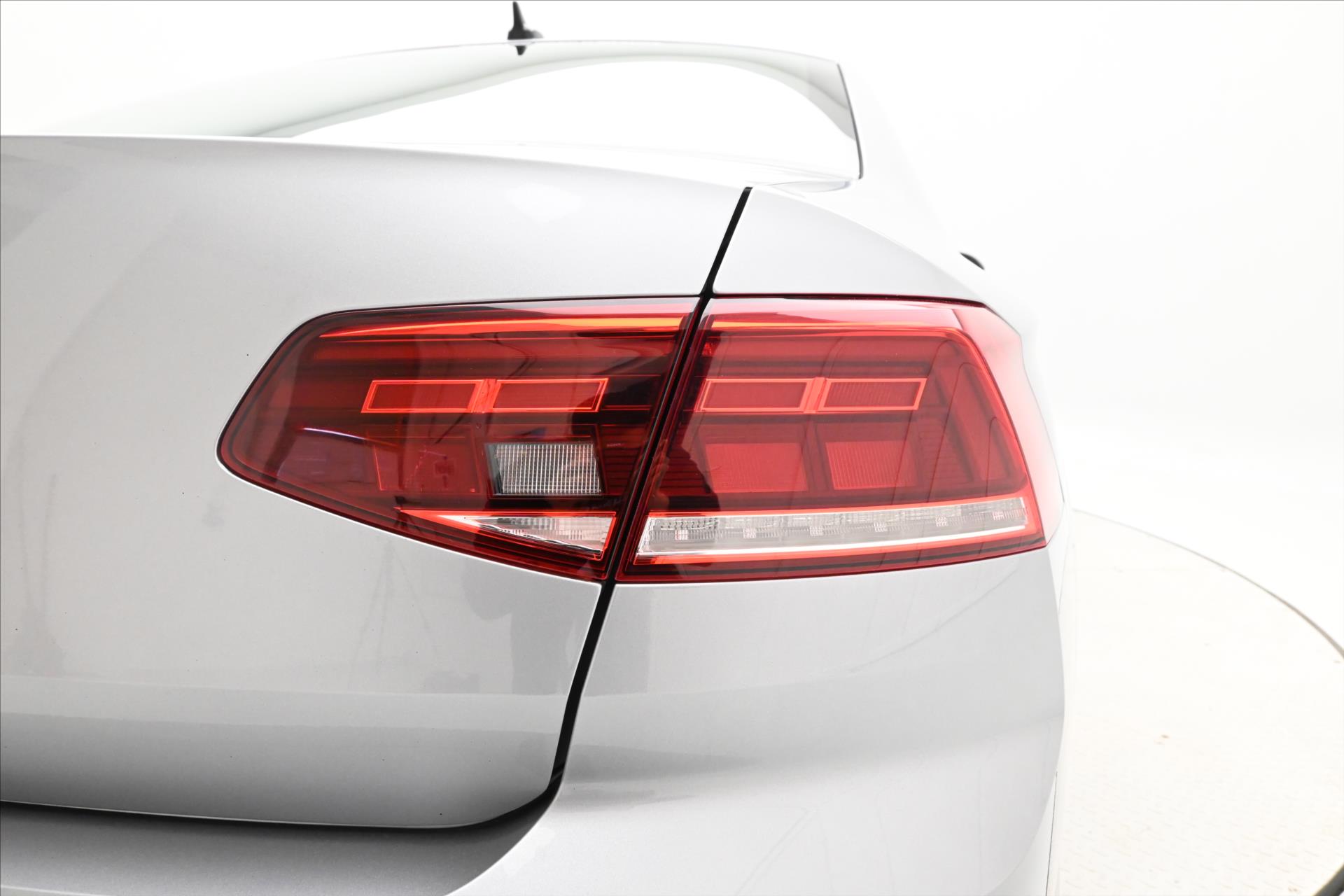 Hlavní fotografie vozu Volkswagen Passat 1,4 TSI GTE 160 kW DSG Highline Záruka až 5 let (31)