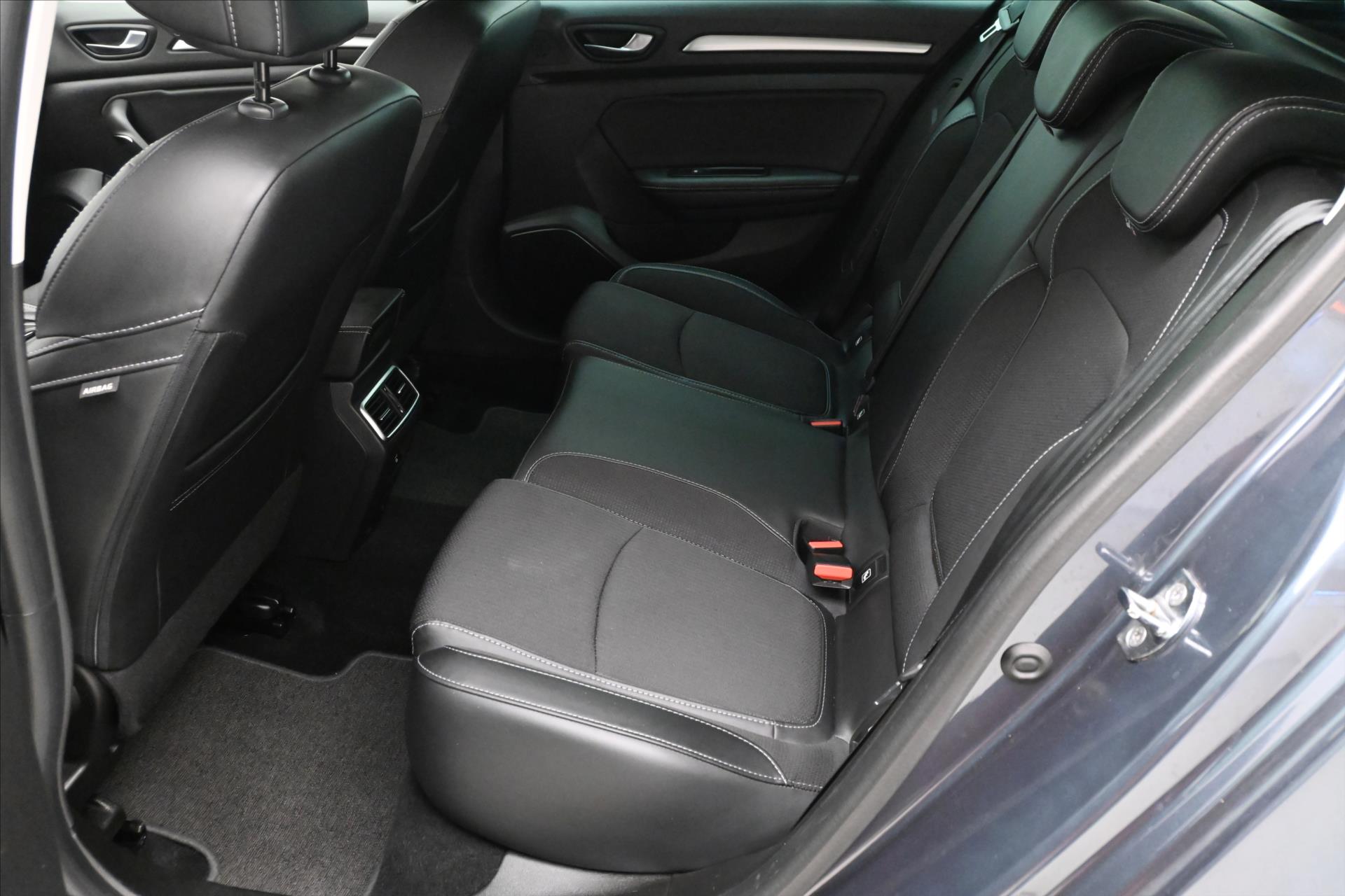 Hlavní fotografie vozu Renault Mégane 1,3 Tce 103 kW INTENS Záruka až 5 let (14)