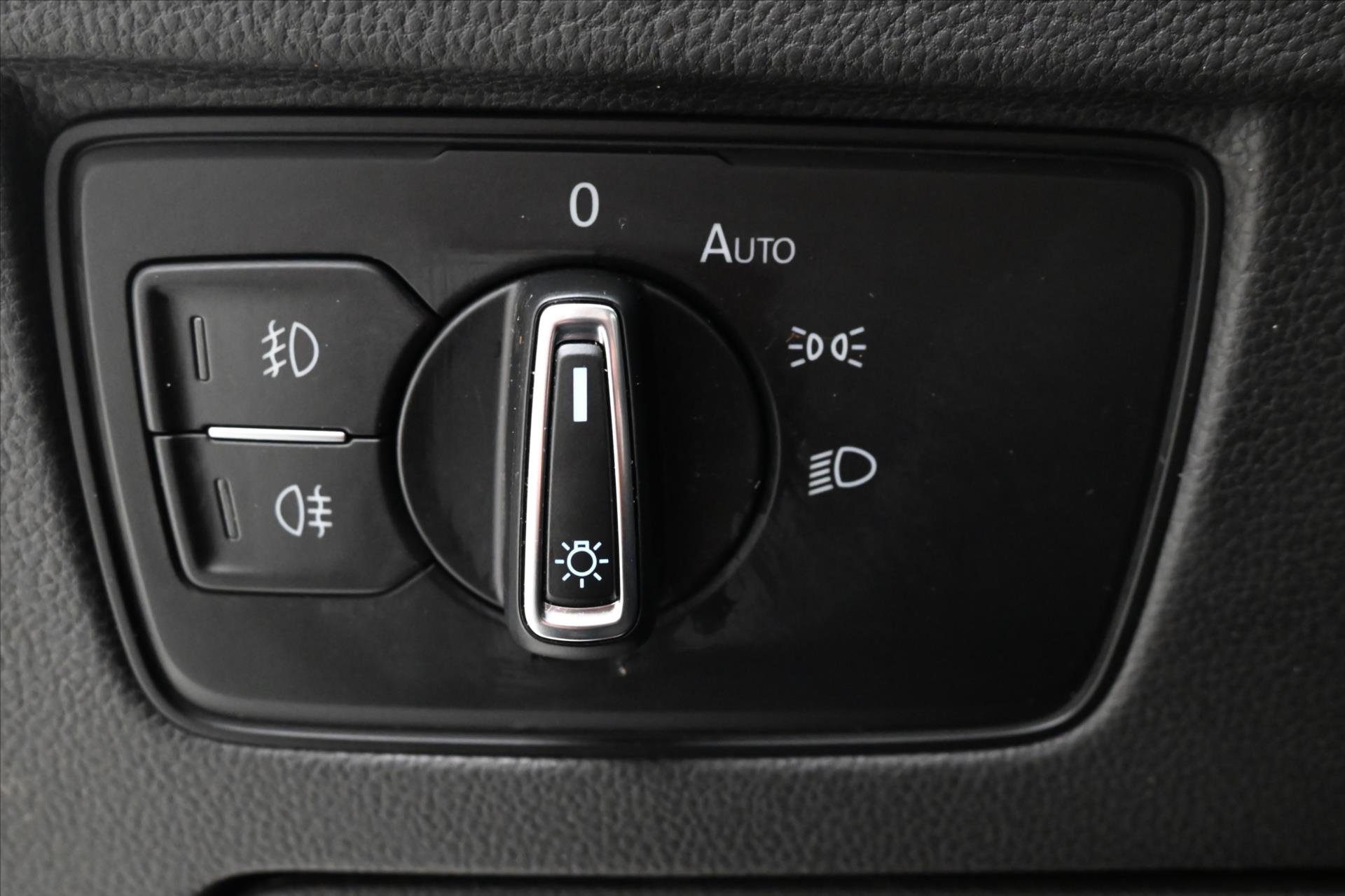 Main photo of the car Volkswagen Passat 2.0 TDI 110 kW Business Warranty up to 5 years (27)