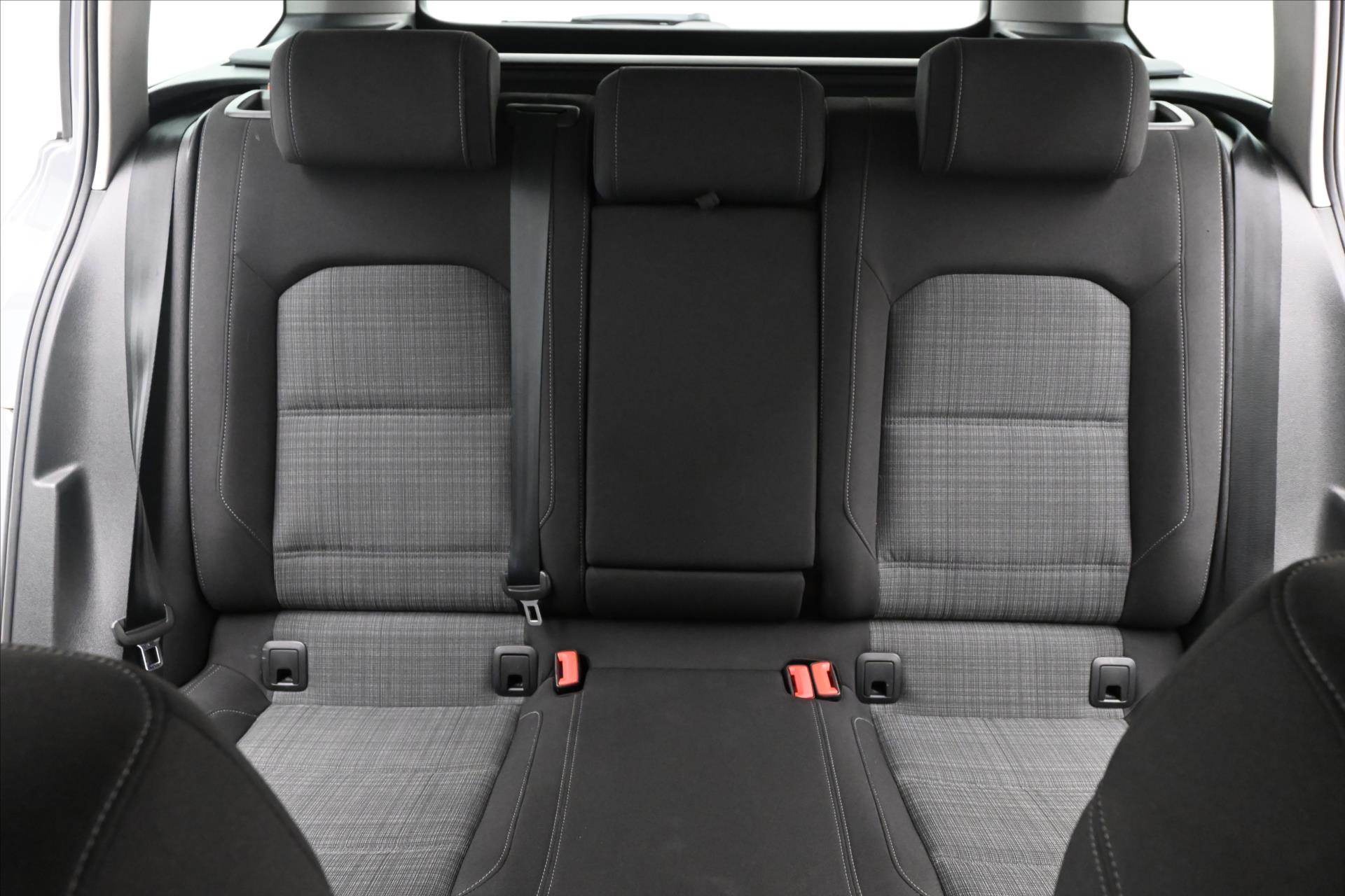 Main photo of the car Volkswagen Passat 2.0 TDI 110 kW Business Warranty up to 5 years (28)