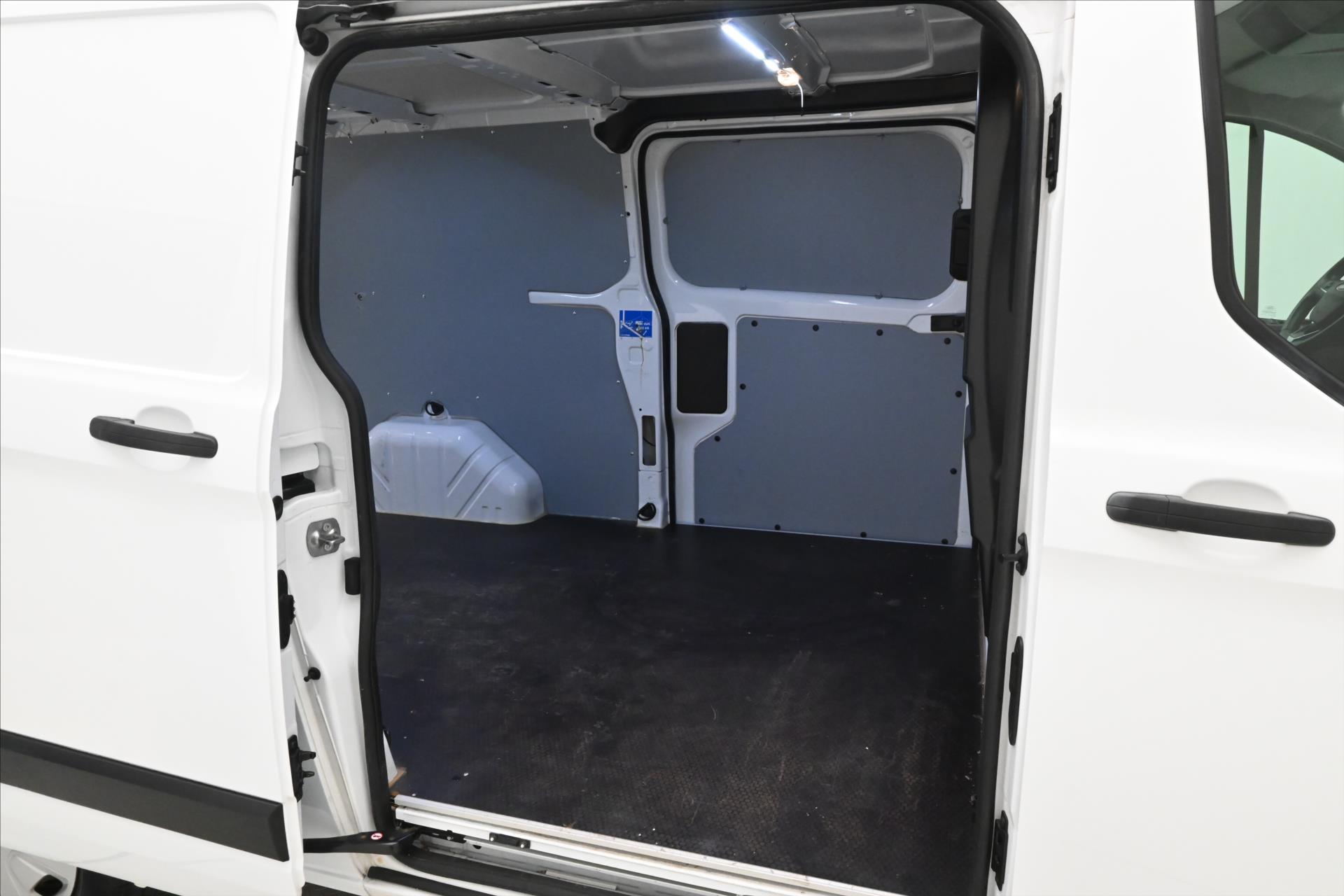 Hlavní fotografie vozu Ford Transit Custom 2,0 ECOBLUE 96KW L2H1 Záruka až 5 let (11)