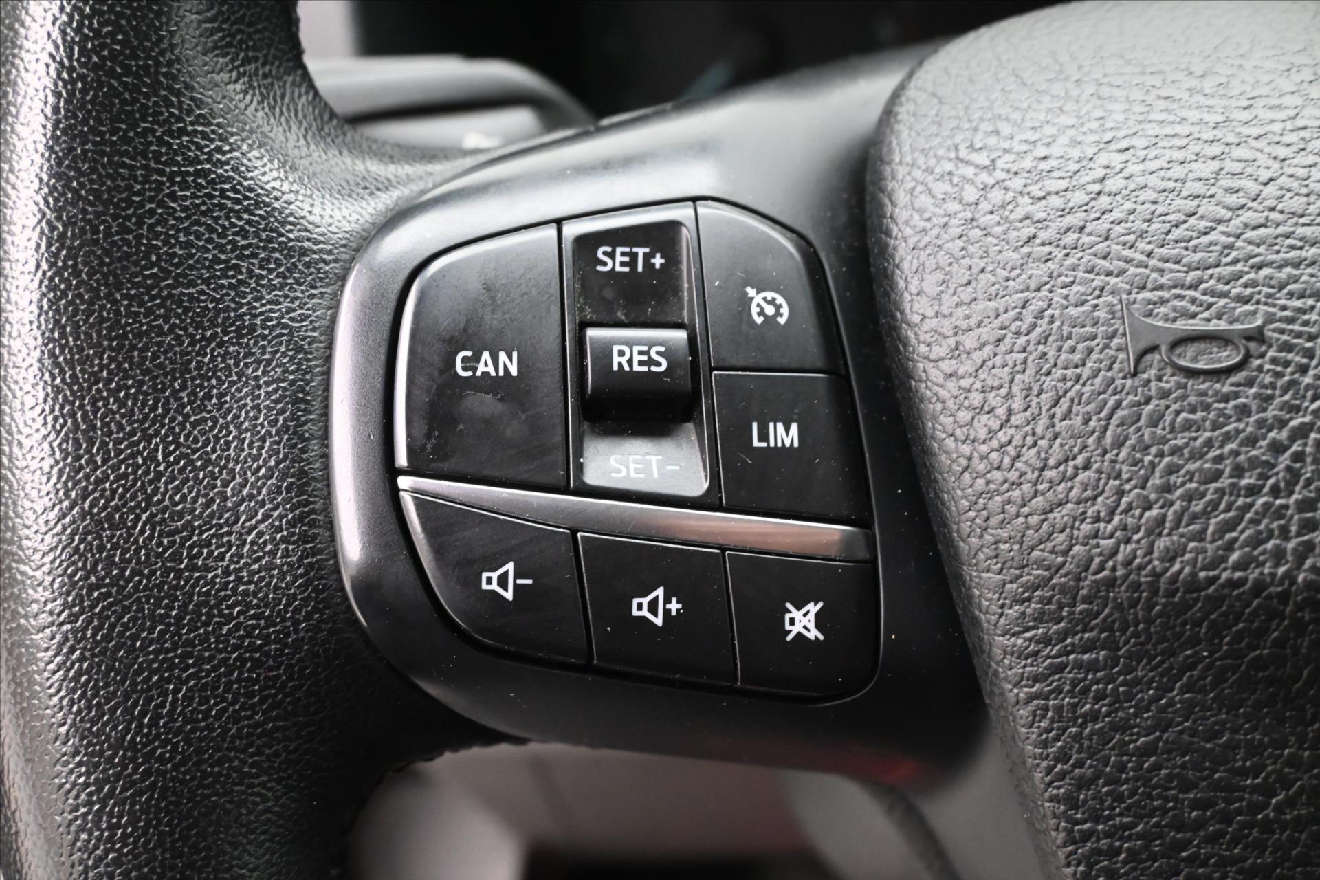 Hlavní fotografie vozu Ford Transit Custom 2,0 ECOBLUE 96KW L2H1 Záruka až 5 let (22)