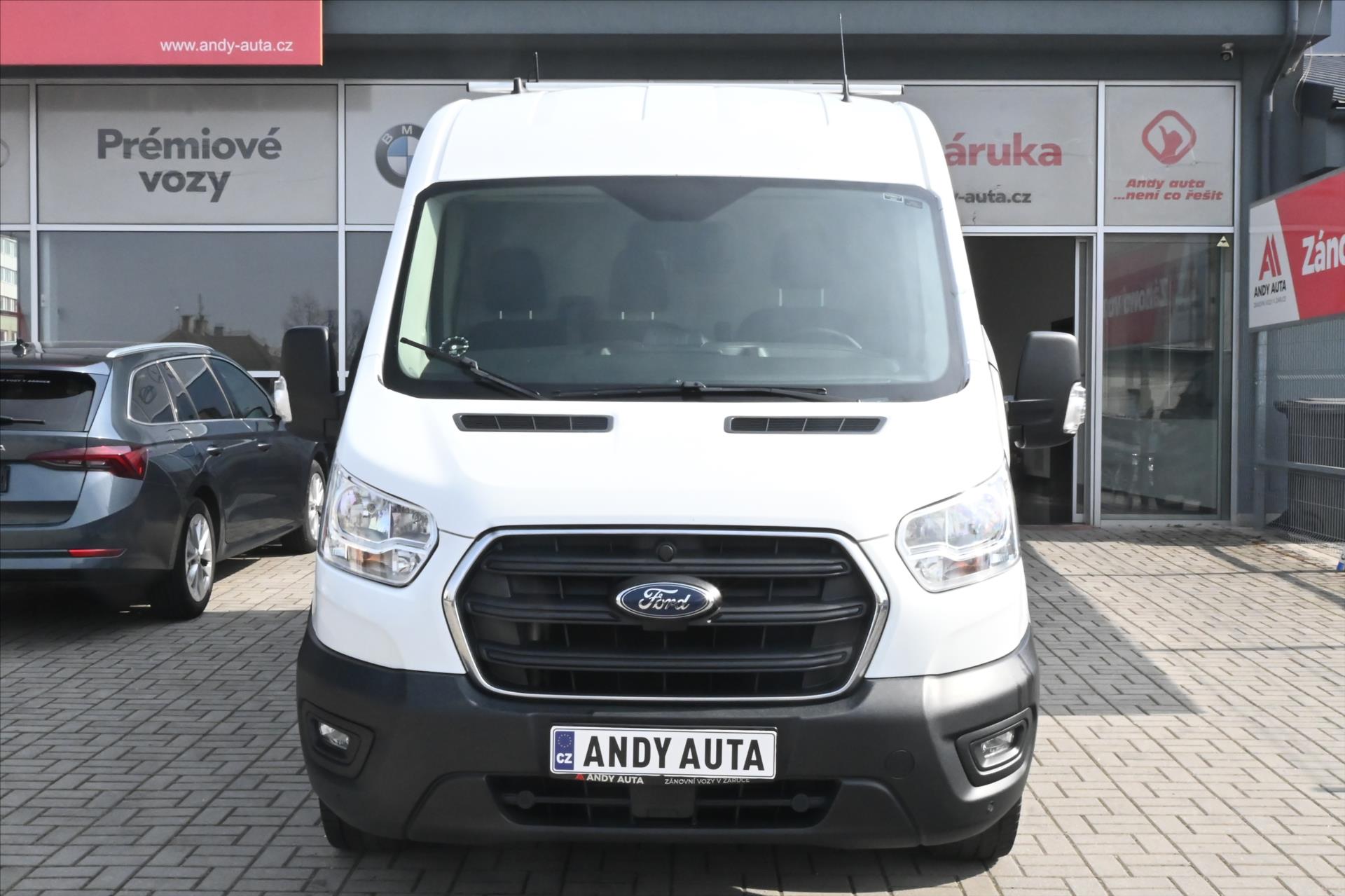 Hlavní fotografie vozu Ford Transit 2,0 EcoBlue 96kW L2H2 Záruka až 5 let (2)