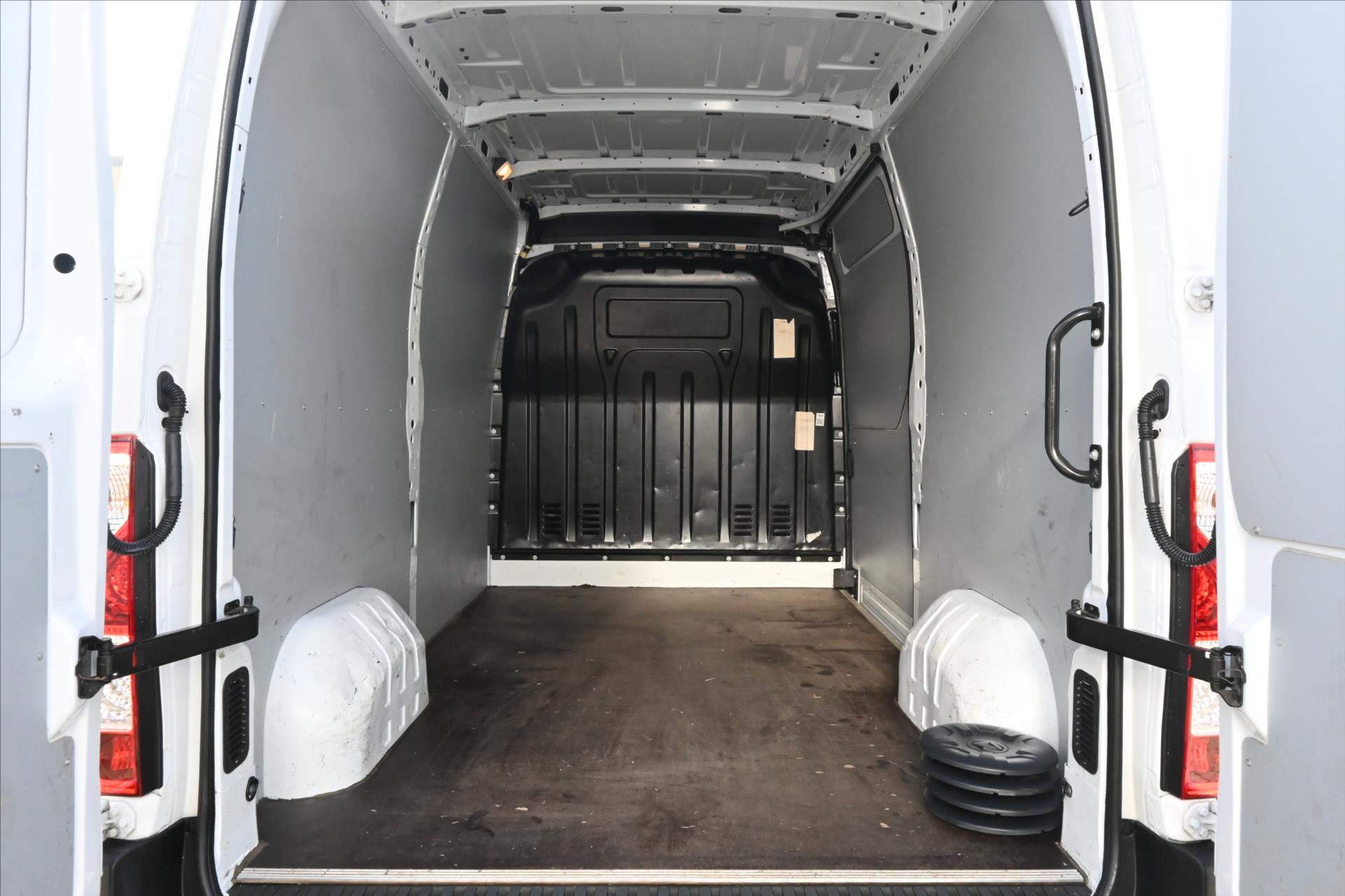 Hlavní fotografie vozu Renault Master 2,3 DCI 110 KW L2H2 Záruka až 5 let (10)