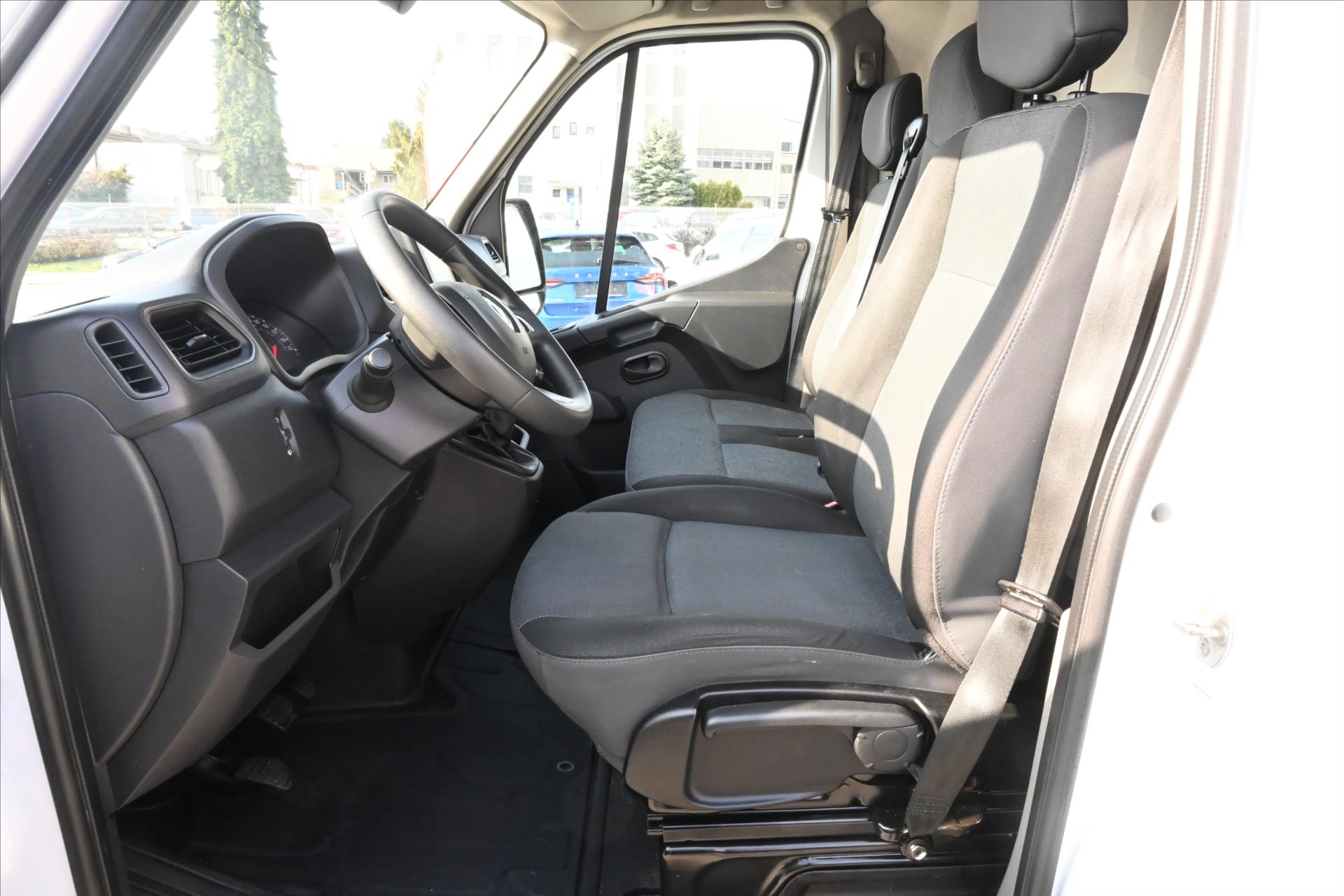 Hlavní fotografie vozu Renault Master 2,3 DCI 110 KW L2H2 Záruka až 5 let (13)