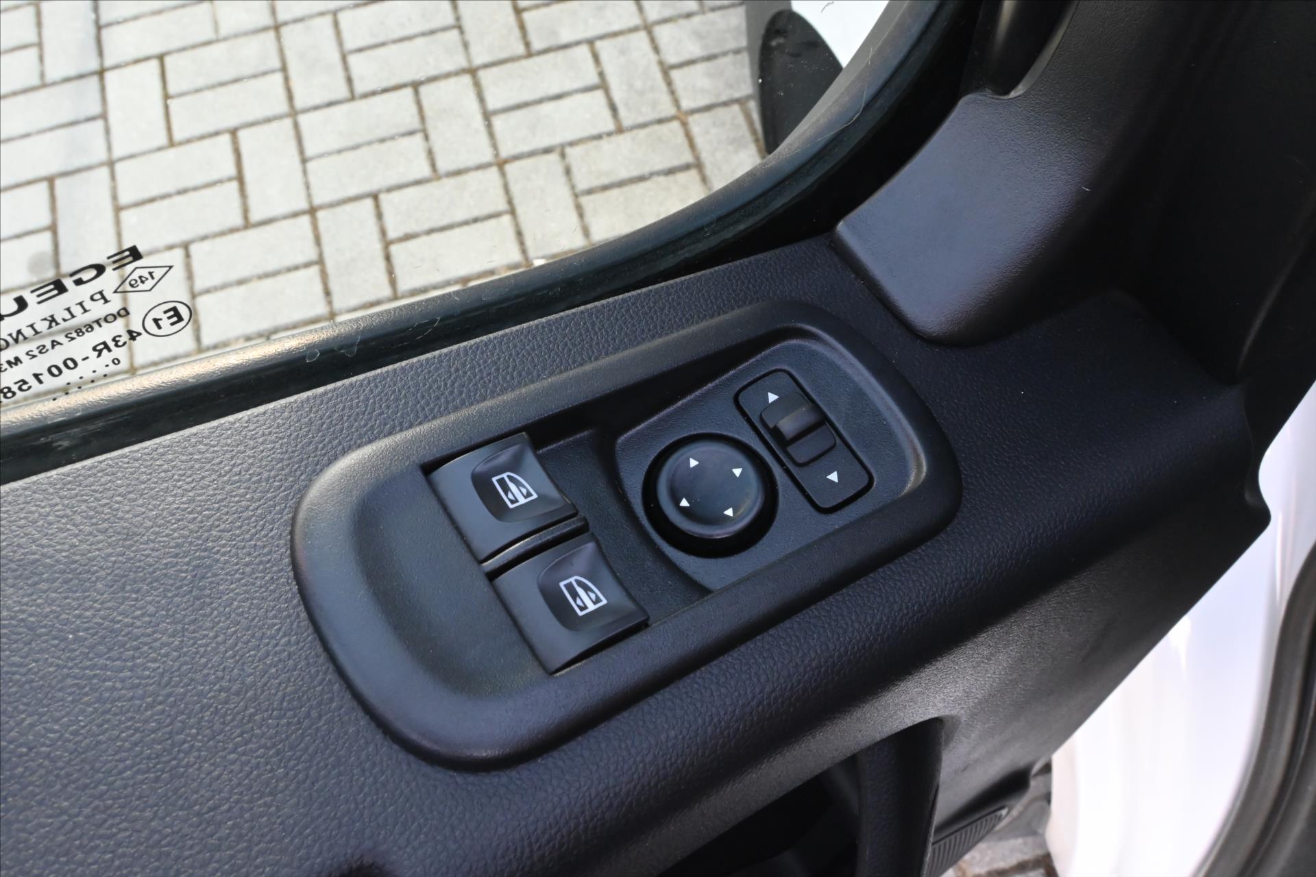 Hlavní fotografie vozu Renault Master 2,3 DCI 110 KW L2H2 Záruka až 5 let (24)