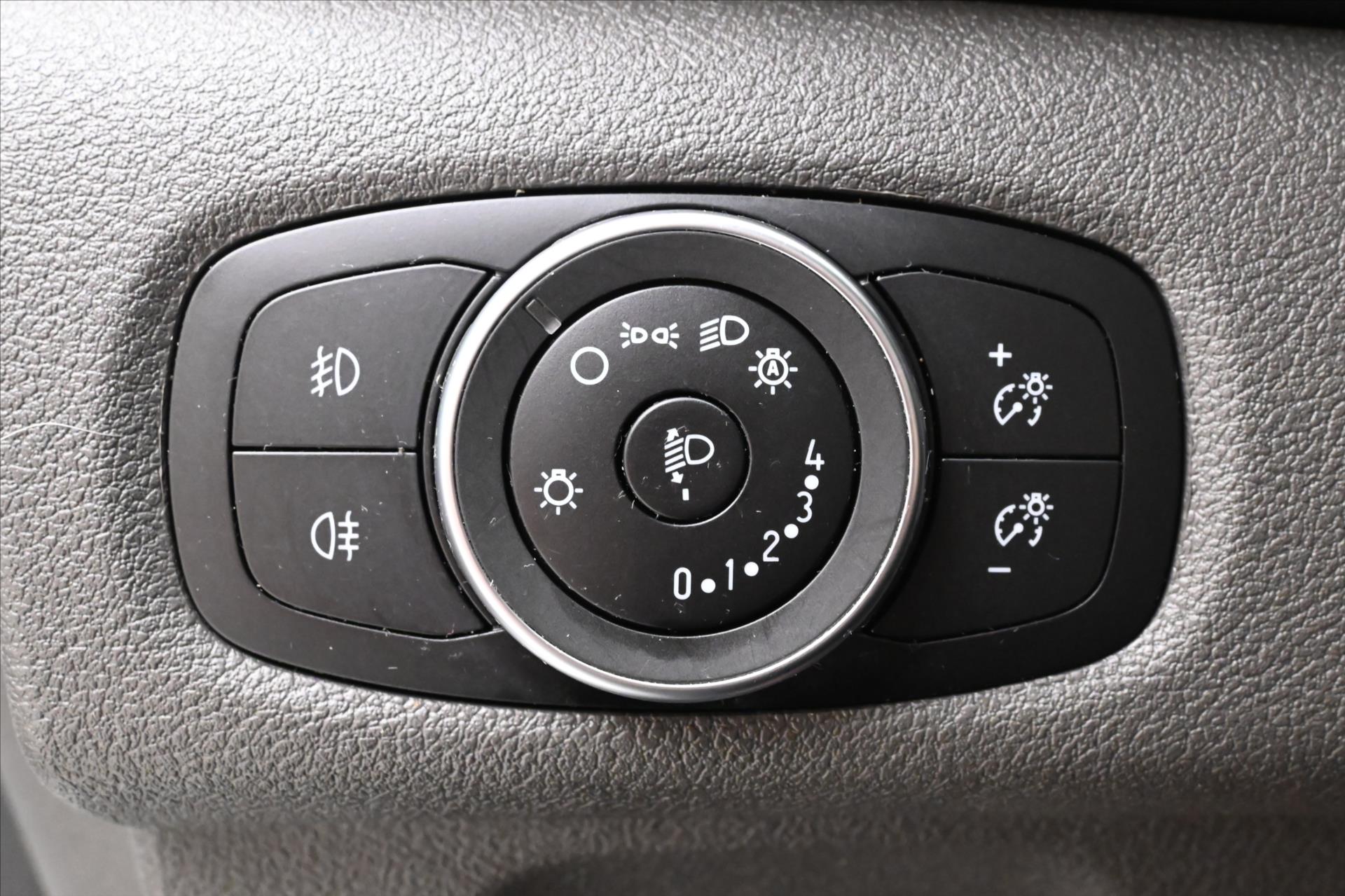 Hlavní fotografie vozu Ford Transit Custom 2,0 ECOBLUE 96KW L2H1 Záruka až 5 let (25)