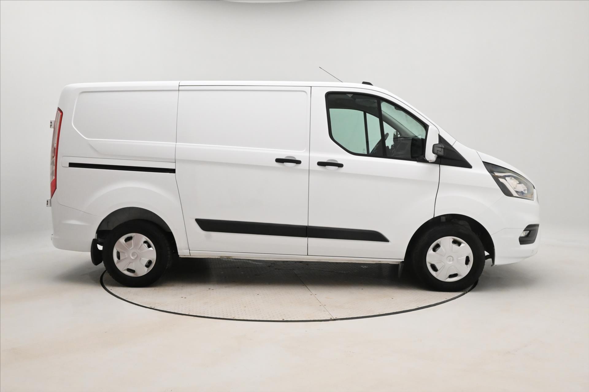 Hlavní fotografie vozu Ford Transit Custom 2,0 ECOBLUE 96KW L2H1 Záruka až 5 let (4)