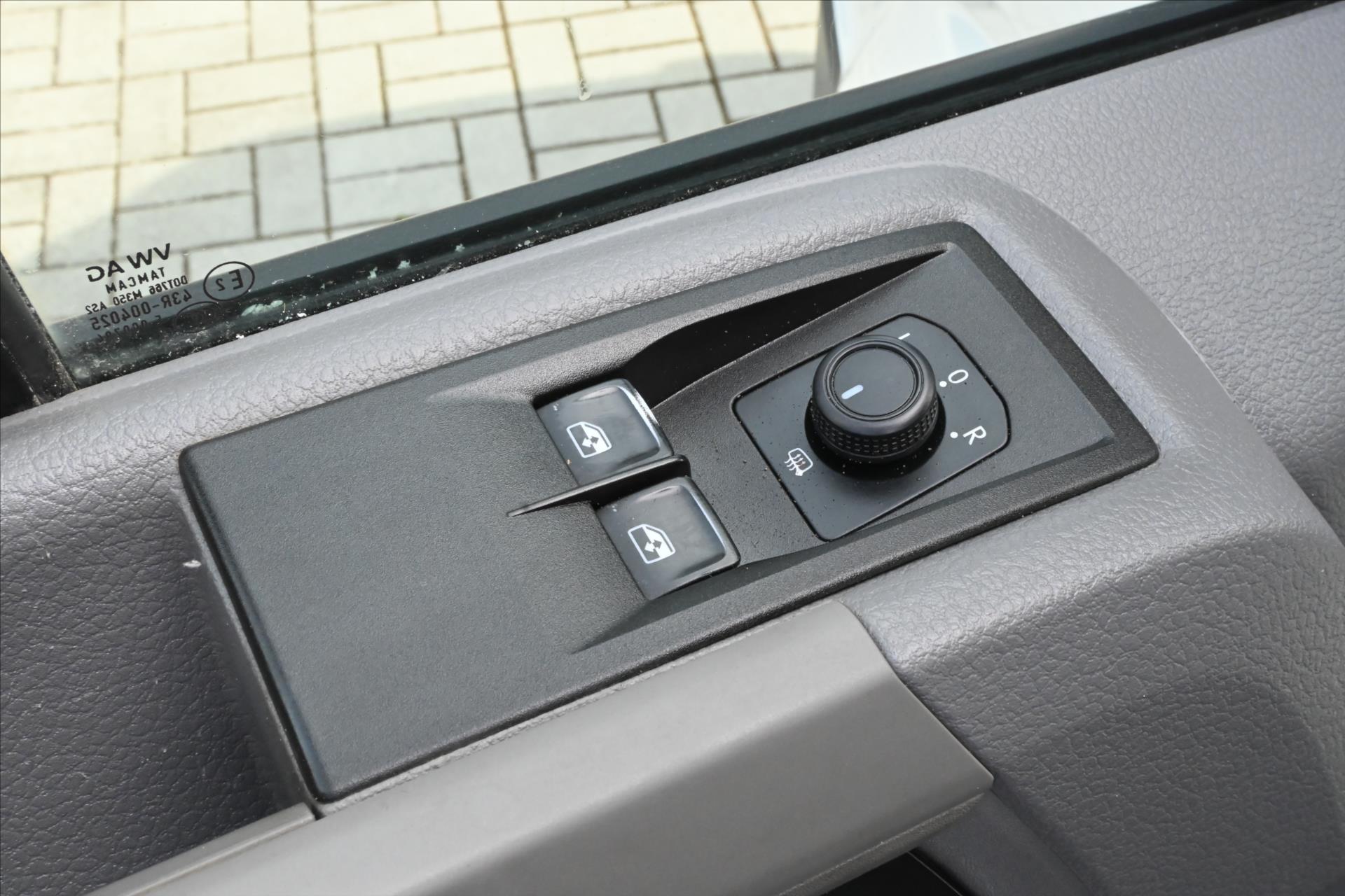 Hlavní fotografie vozu Volkswagen Crafter 2,0 TDI 103 kW L2H2 Záruka až 5 let (24)