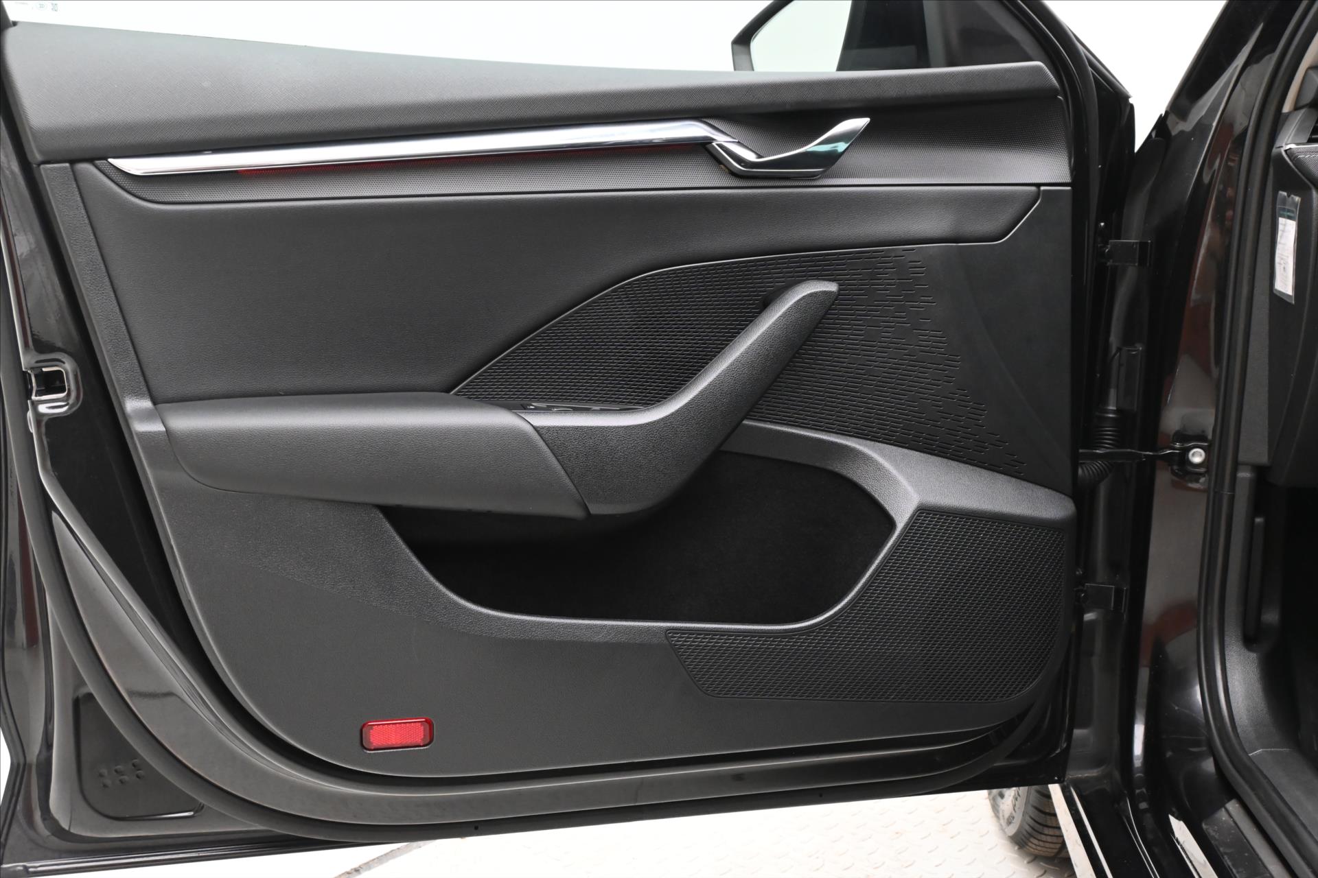 Hlavní fotografie vozu Škoda Octavia 2,0 TDI 110 kW DSG Style Záruka až 5 let (25)