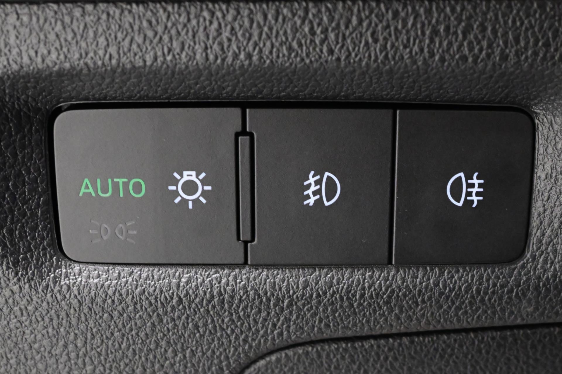 Hlavní fotografie vozu Škoda Octavia 2,0 TDI 110 kW DSG Style Záruka až 5 let (27)