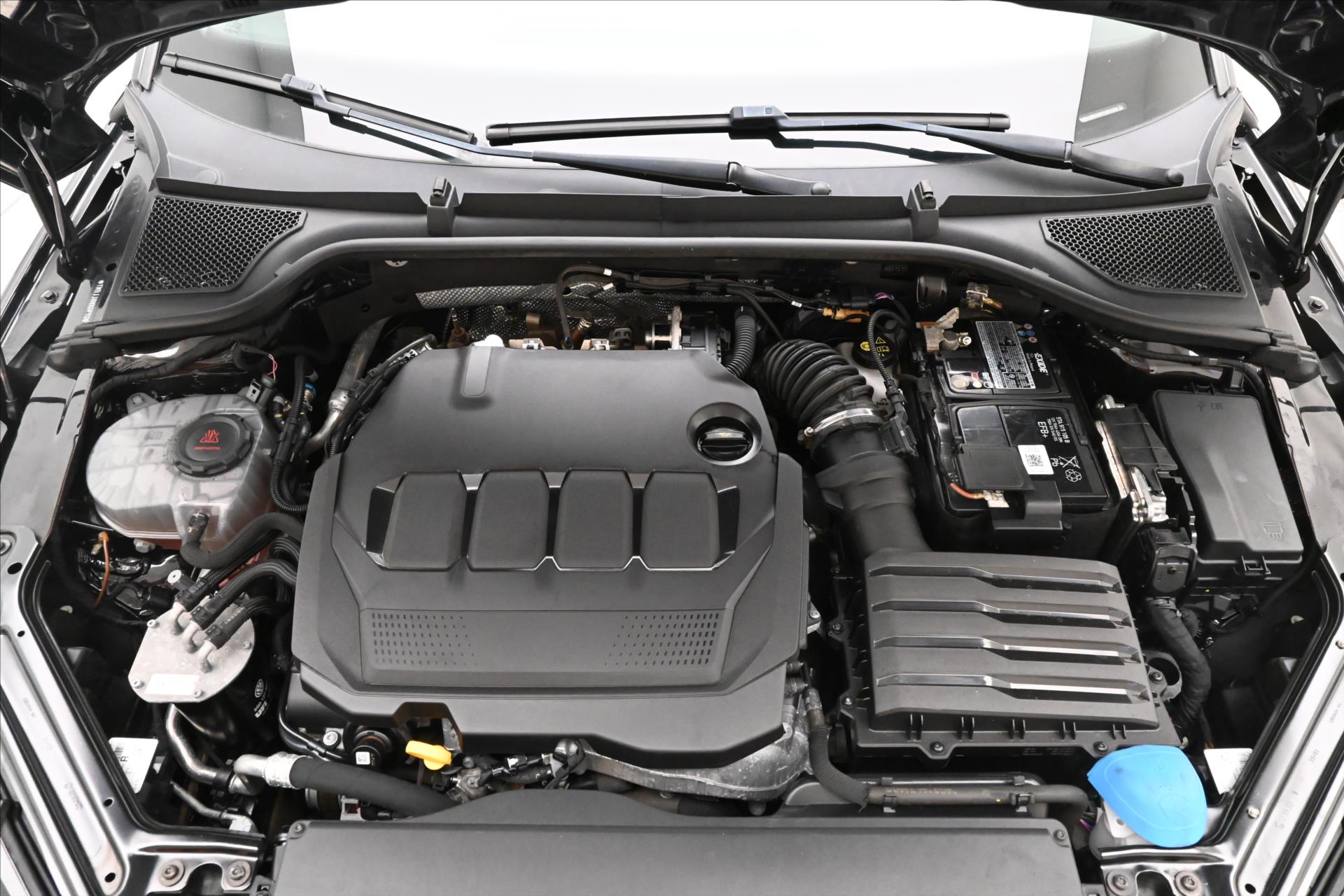 Hlavní fotografie vozu Škoda Octavia 2,0 TDI 110 kW DSG Style Záruka až 5 let (9)