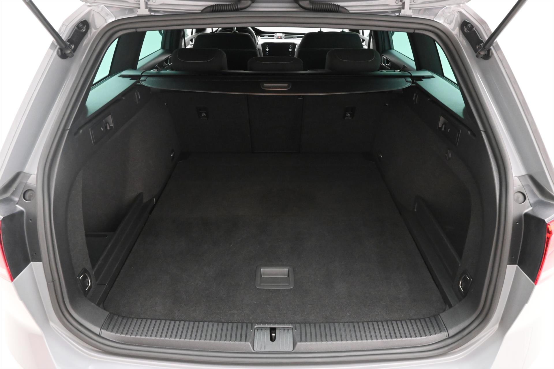 Hlavní fotografie vozu Volkswagen Passat 2,0 TDI 110 kW DSG Business Záruka až 5 let (10)