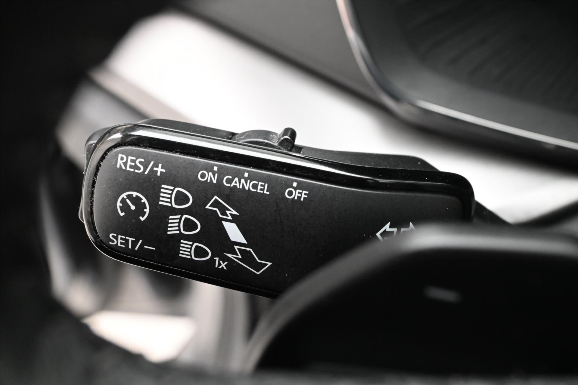 Main photo of the car Skoda Octavia 2.0 TDI 110 kW DSG STYLE Warranty up to 5 years (23)