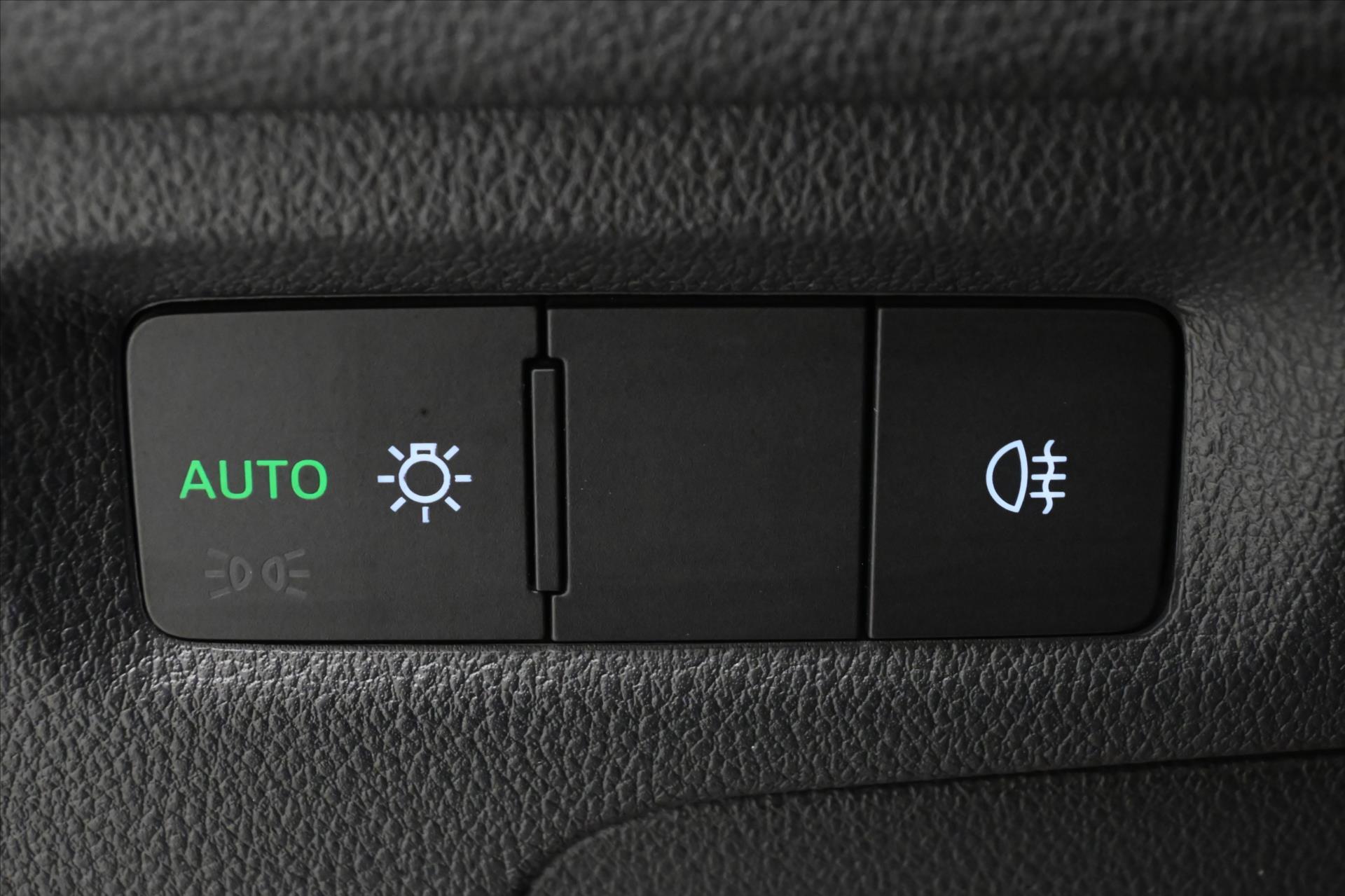 Main photo of the car Skoda Octavia 2.0 TDI 110 kW DSG STYLE Warranty up to 5 years (26)