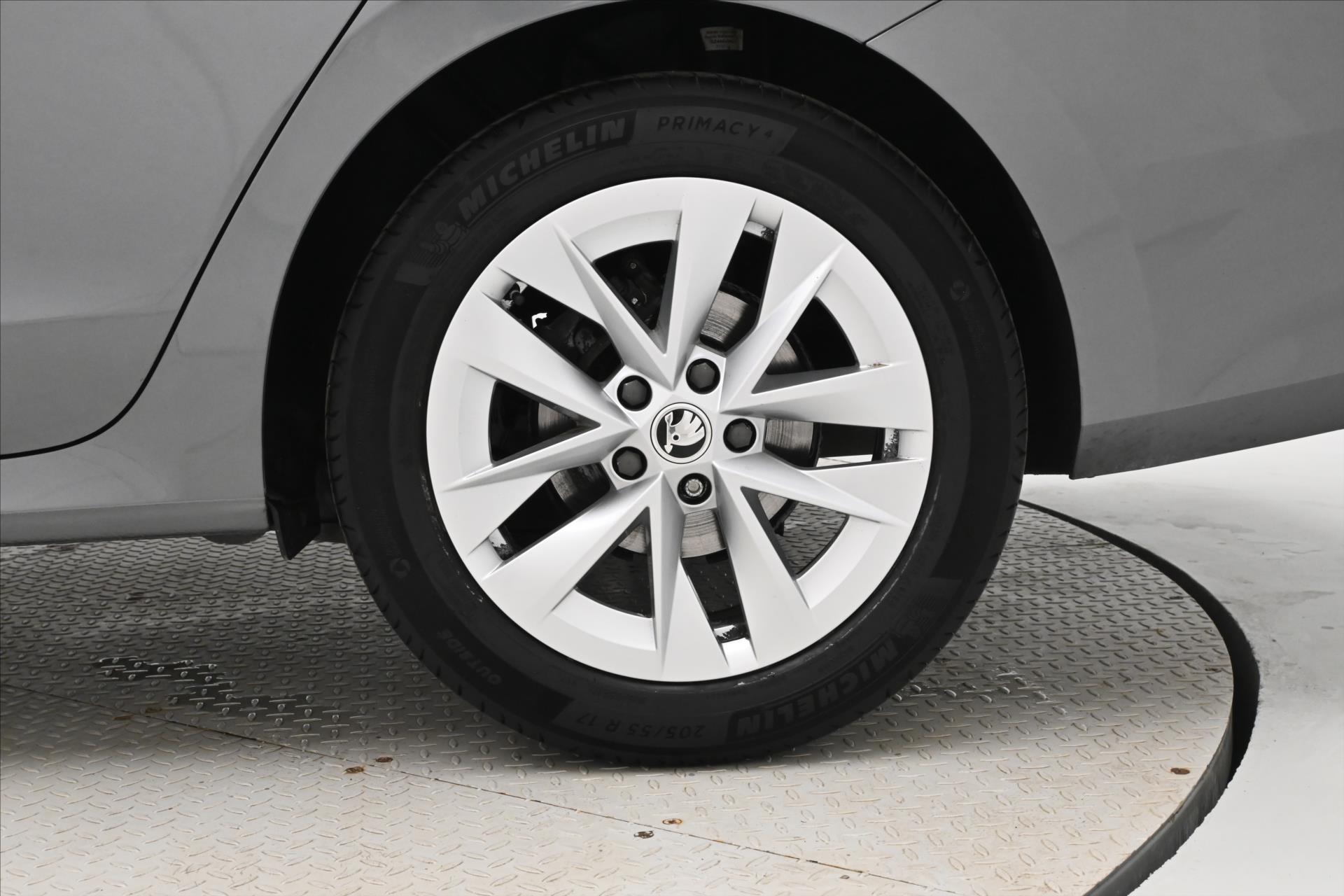 Main photo of the car Skoda Octavia 2.0 TDI 110 kW DSG STYLE Warranty up to 5 years (31)