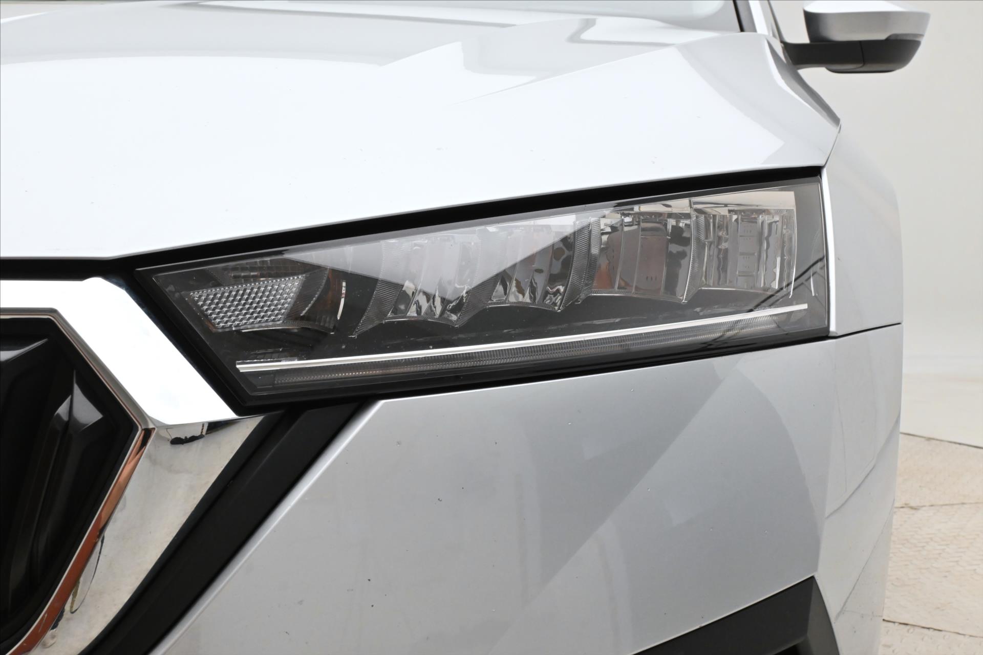 Hlavní fotografie vozu Škoda Octavia 2,0 TDI 110 kW DSG NAVIGACE Záruka až 5 let (28)