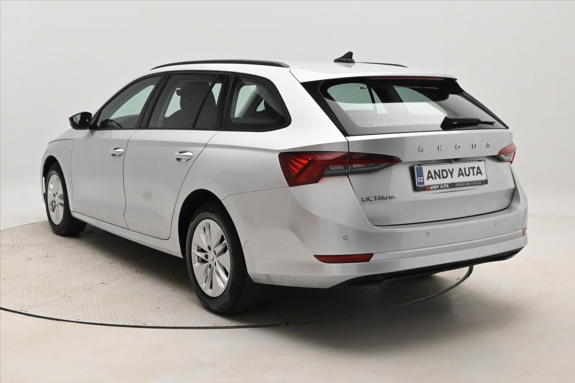 Hlavní fotografie vozu Škoda Octavia 2,0 TDI 110 kW DSG NAVIGACE Záruka až 5 let (7)