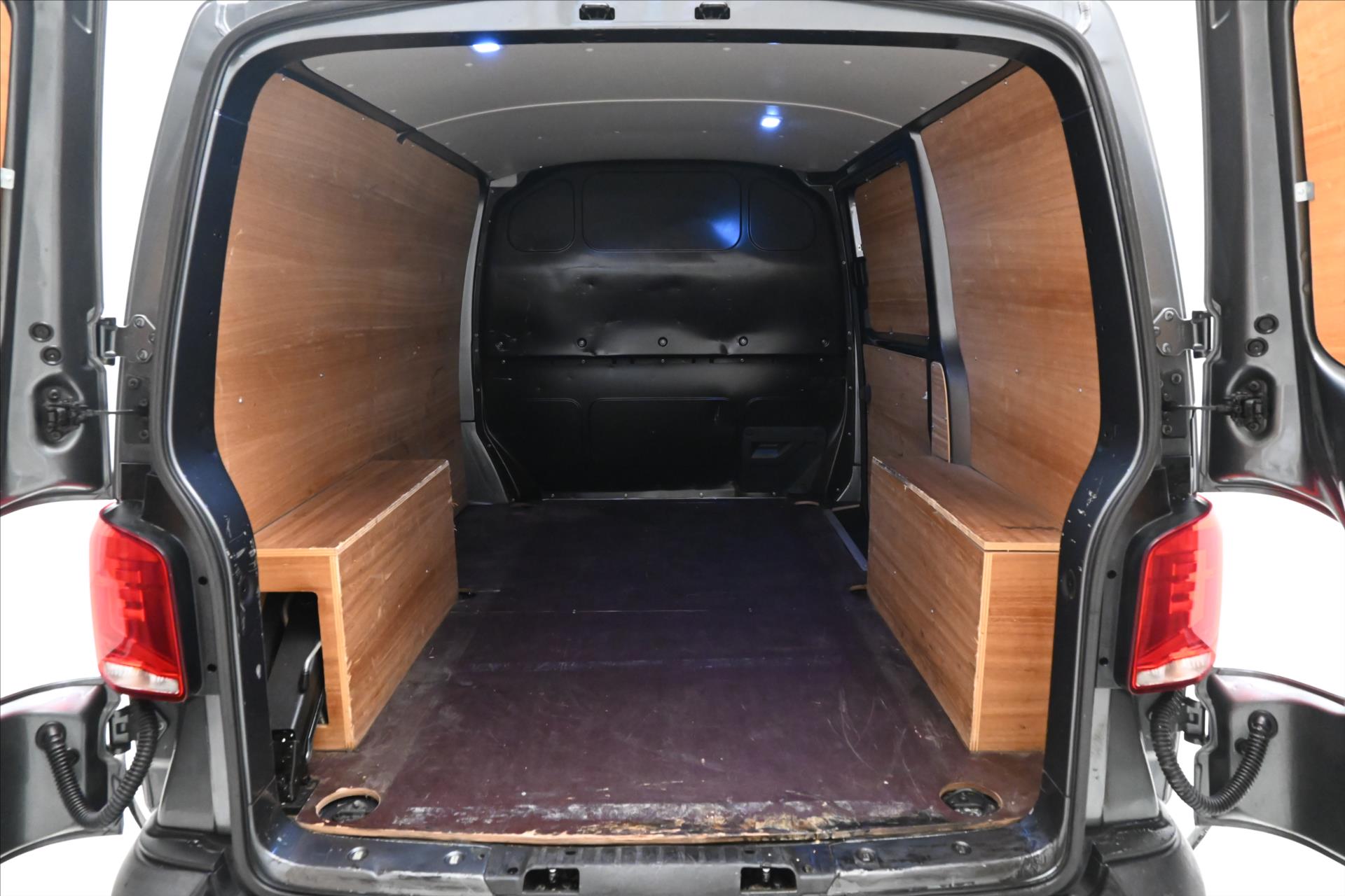 Hlavní fotografie vozu Volkswagen Transporter 2,0 TDI 110 kW DSG Navi Záruka až 5 let (10)