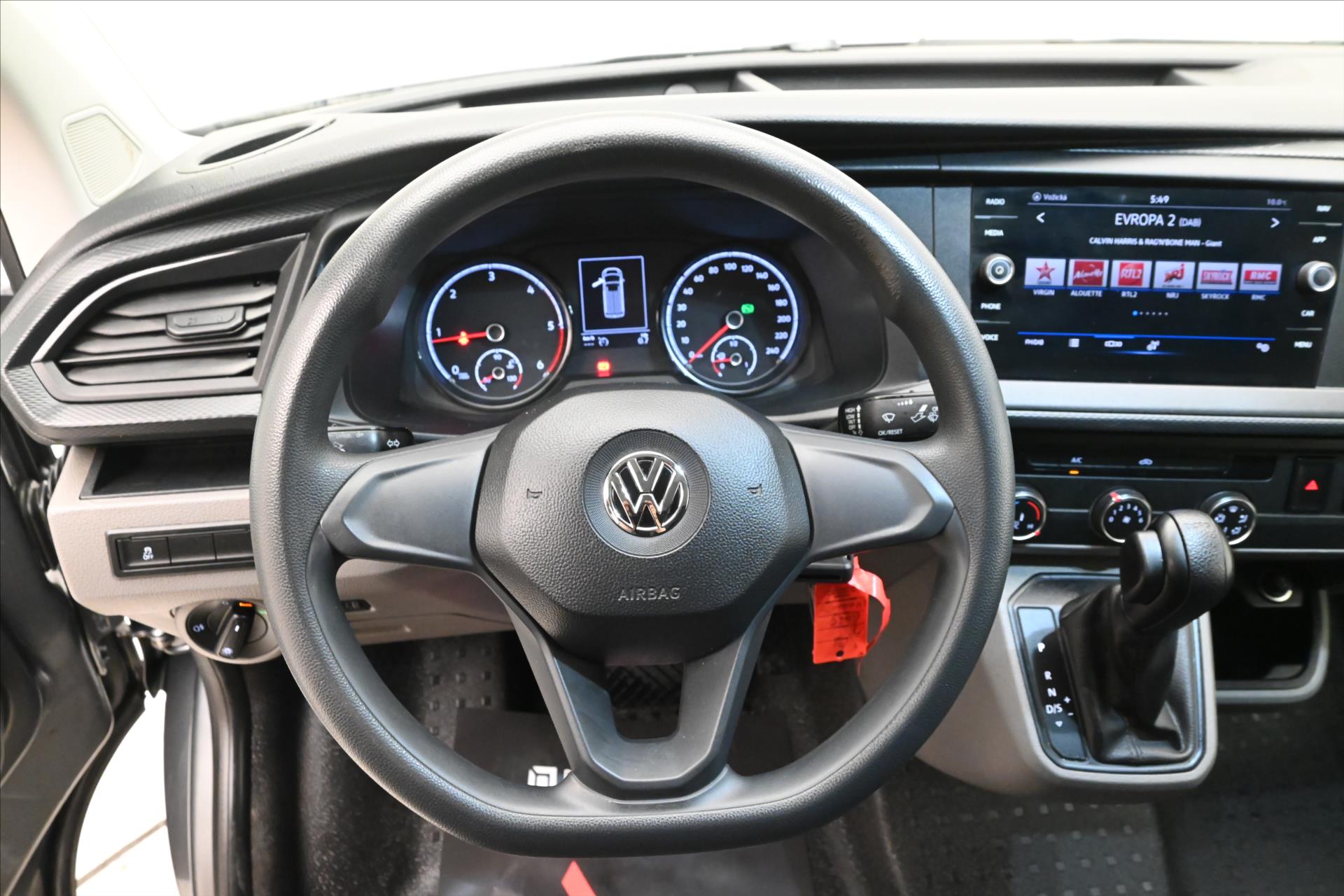 Hlavní fotografie vozu Volkswagen Transporter 2,0 TDI 110 kW DSG Navi Záruka až 5 let (18)