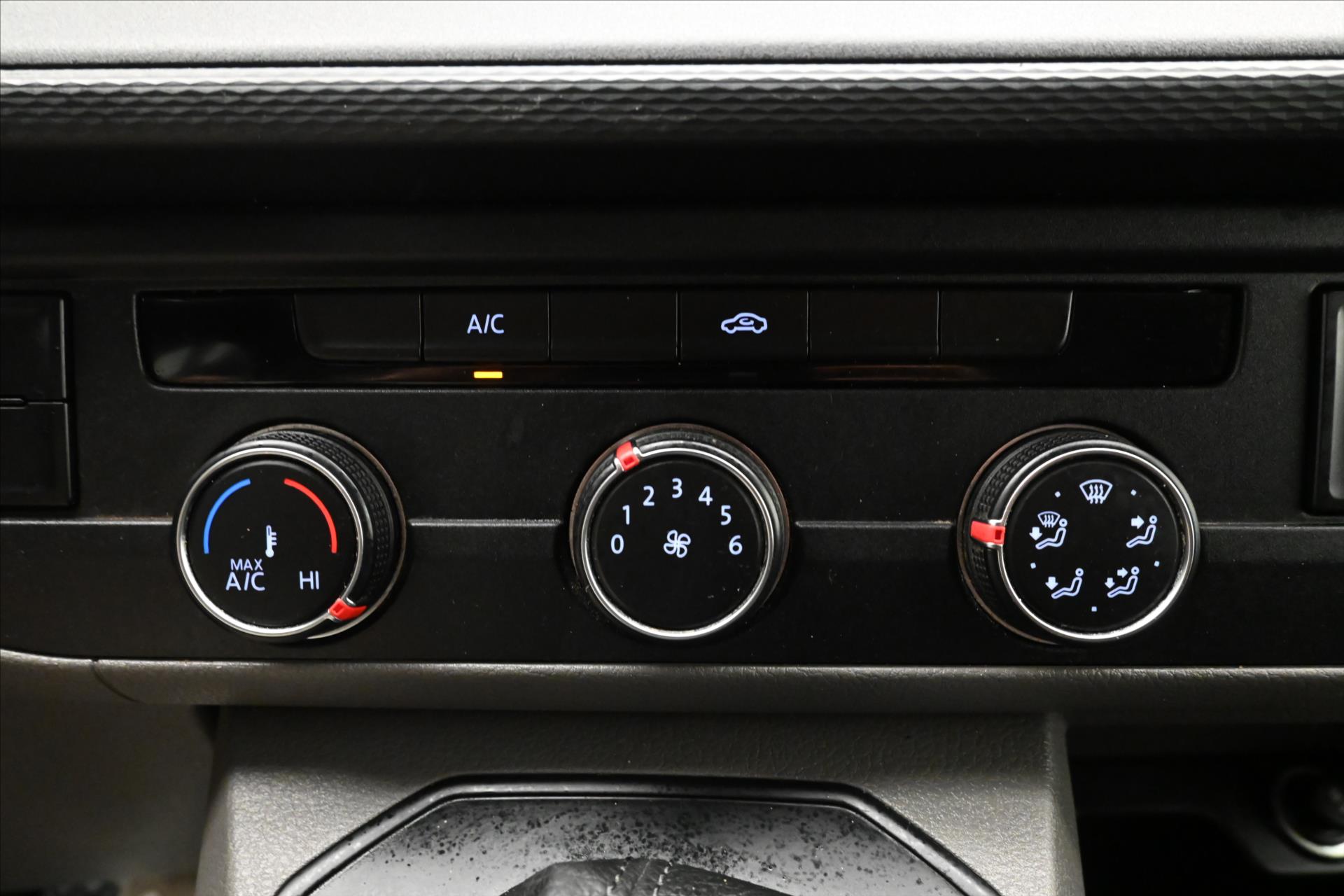 Main photo of the car Volkswagen Transporter 2.0 TDI 110kW DSG Navi Warranty up to 5 years (21)