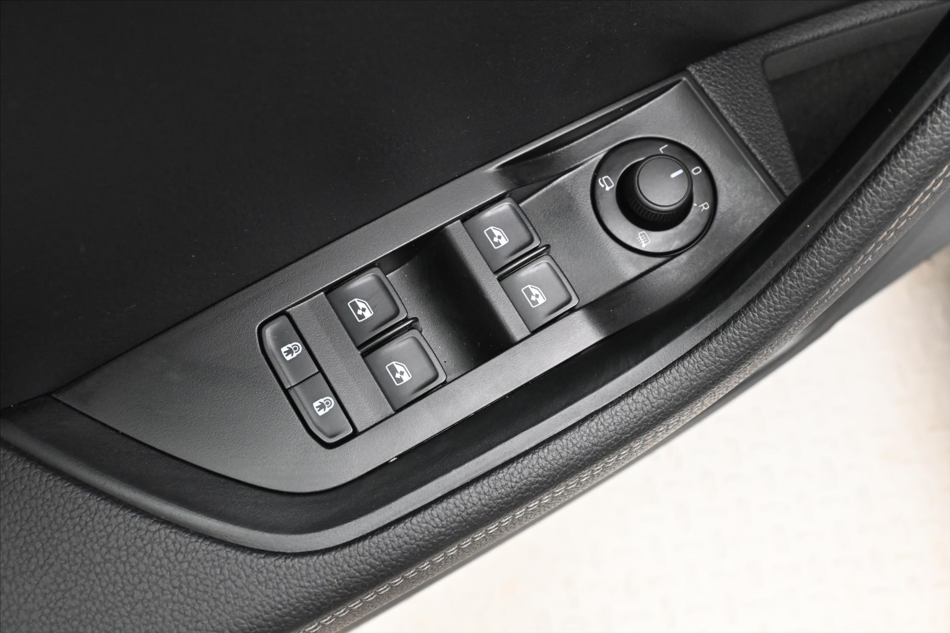 Hlavní fotografie vozu Škoda Superb 2,0 TDI 147 kW DSG Style Záruka až 5 let (25)