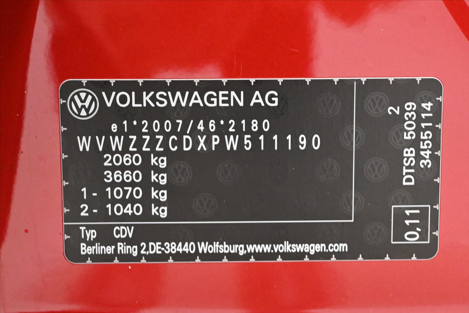 Hlavní fotografie vozu Volkswagen Golf 2,0 TDI 110 kW DSG Business Záruka až 5 let (12)