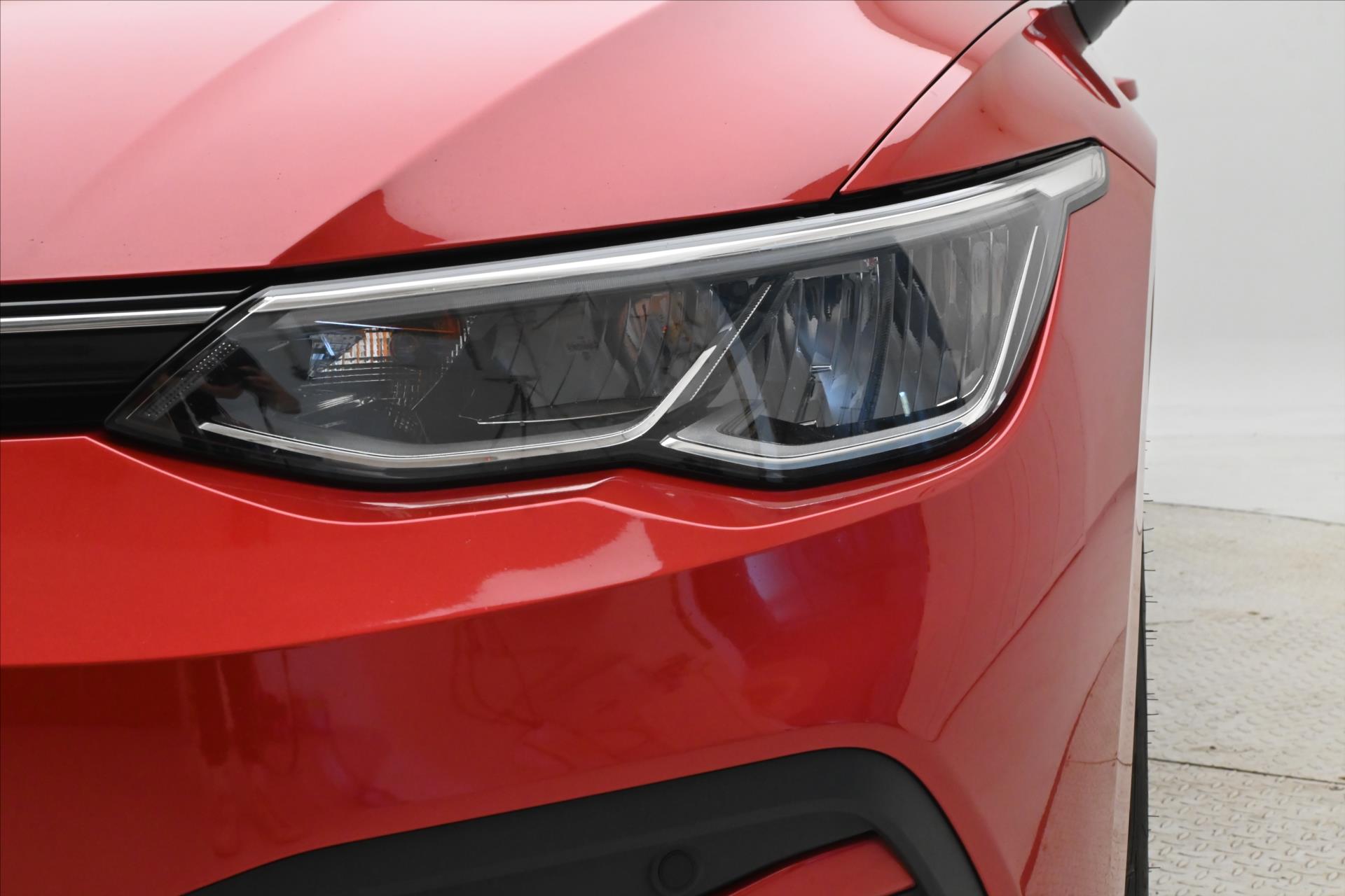 Hlavní fotografie vozu Volkswagen Golf 2,0 TDI 110 kW DSG Business Záruka až 5 let (27)