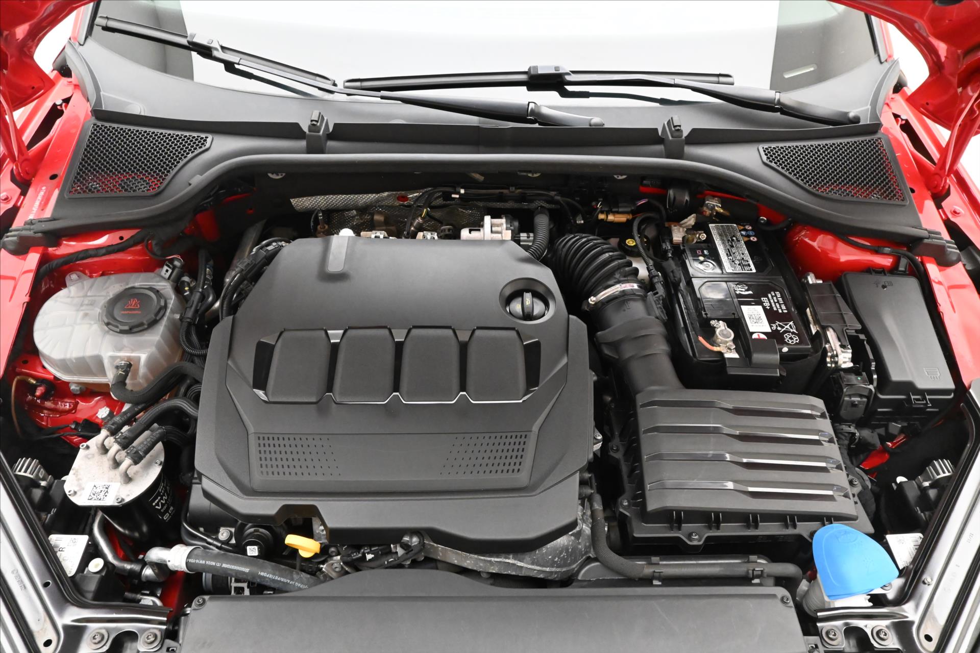 Main photo of the car Skoda Octavia 2.0 TDI 147 KW RS DSG Warranty up to 5 years (9)