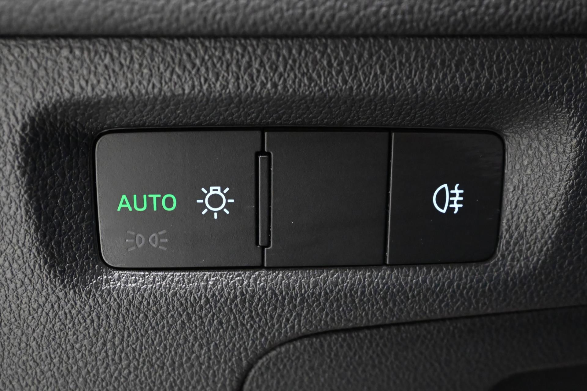 Hlavní fotografie vozu Škoda Octavia 2,0 TDI 110 KW DSG Ambition Záruka až 5 let (26)