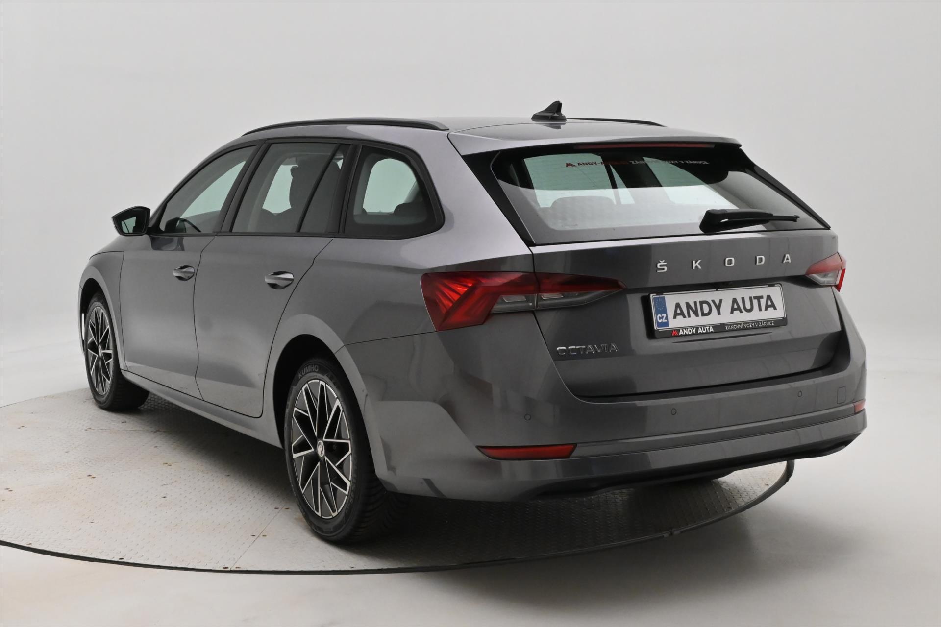 Hlavní fotografie vozu Škoda Octavia 2,0 TDI 110kW DSG Ambition Záruka až 5 let (7)