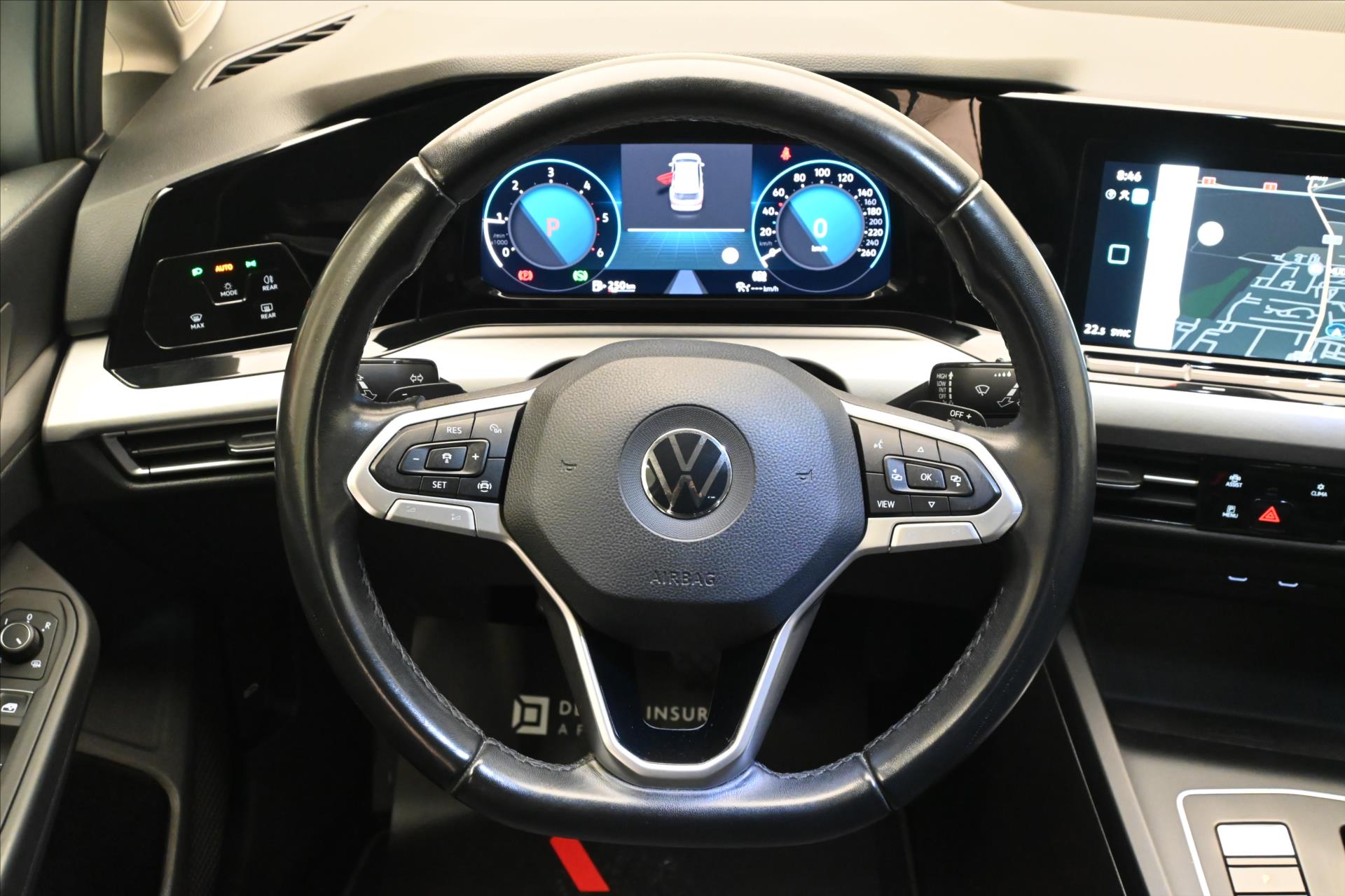 Hlavní fotografie vozu Volkswagen Golf 2,0 TDI 85 kW DSG Life Záruka až 5 let (18)