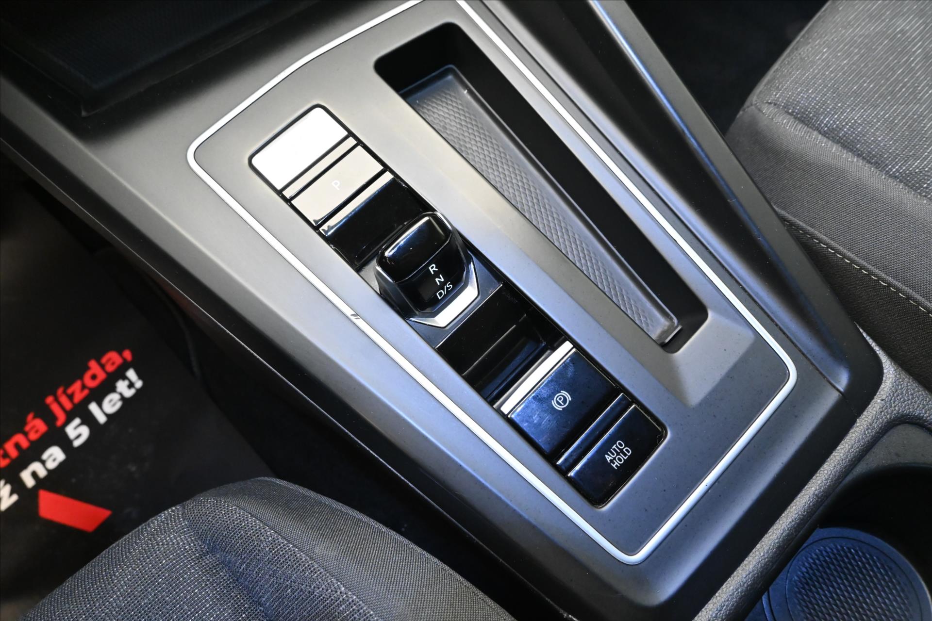 Hlavní fotografie vozu Volkswagen Golf 2,0 TDI 85 kW DSG Life Záruka až 5 let (22)