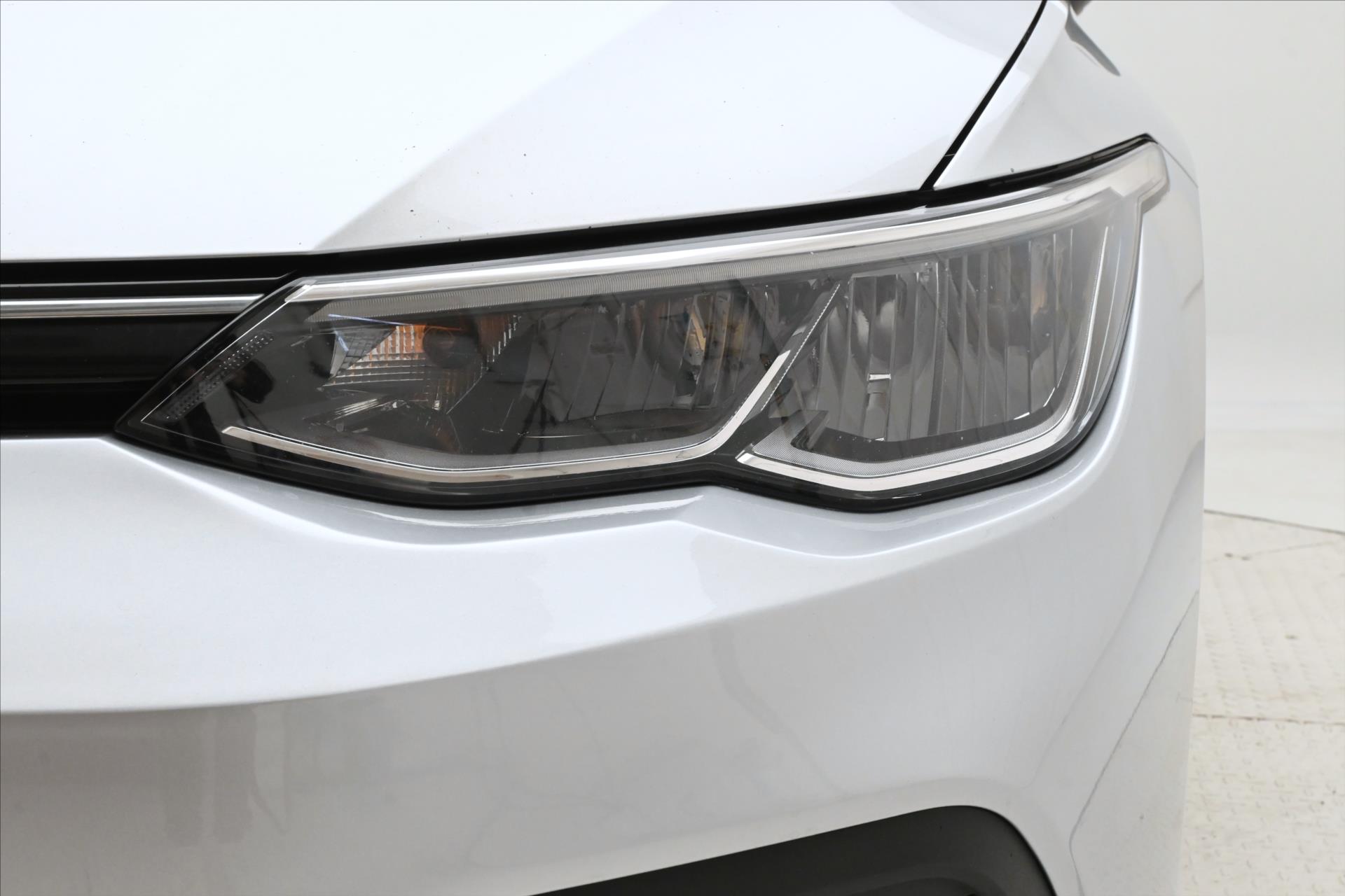 Hlavní fotografie vozu Volkswagen Golf 2,0 TDI 85 kW DSG Life Záruka až 5 let (28)